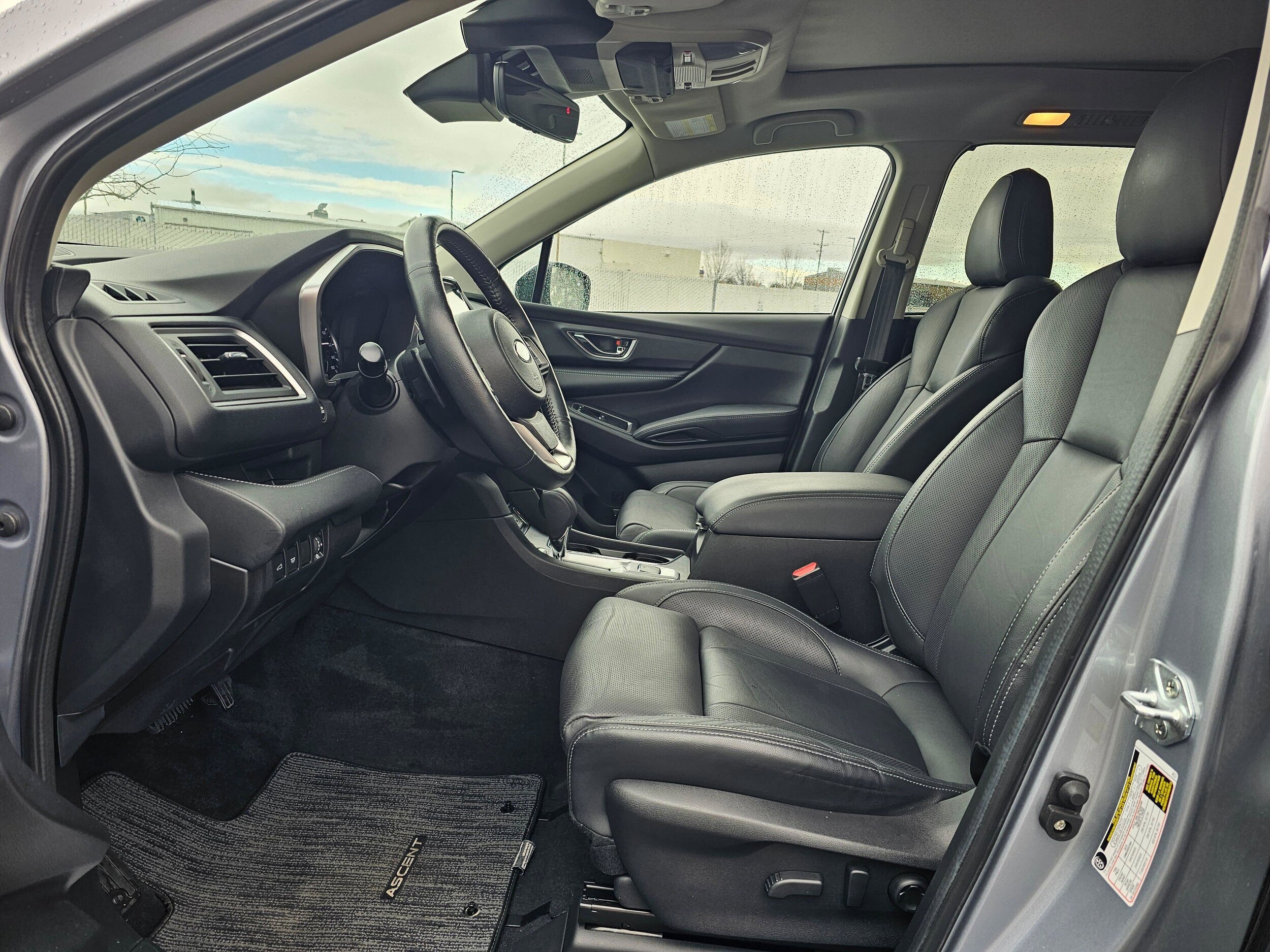 Used 2023 Ice Silver Metallic Subaru Limited image 10