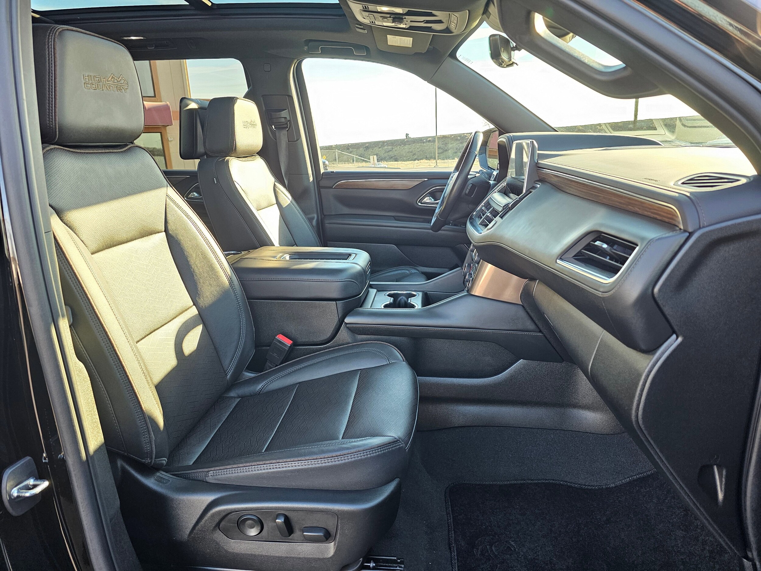 Used 2023 Black Chevrolet High Country image 47