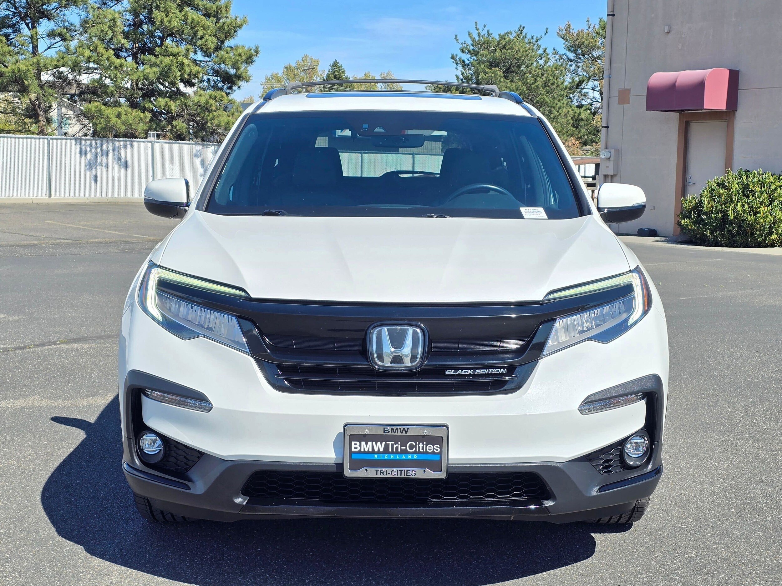 Used 2021 Platinum White Pearl Honda Black Edition image 7