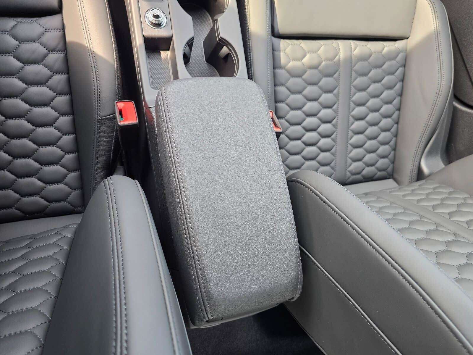 New 2026 Mythos Black Audi 2.5T image 23