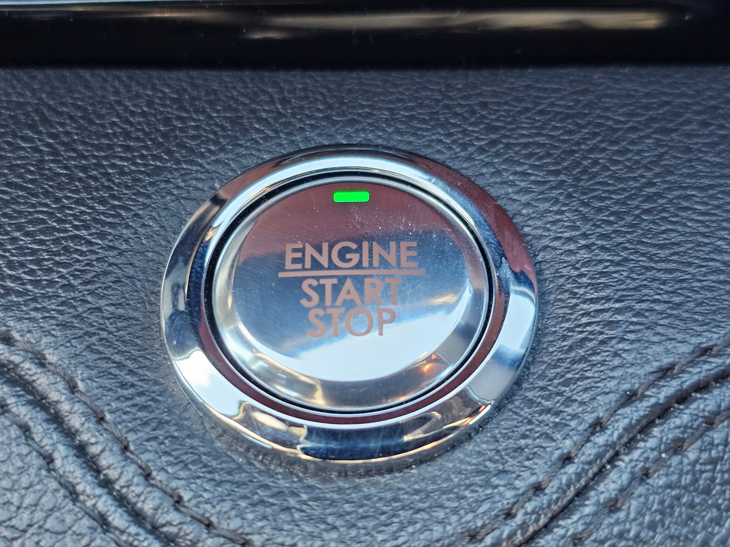 Used 2024 Infinite Black Metallic Clearcoat Lincoln Reserve image 52