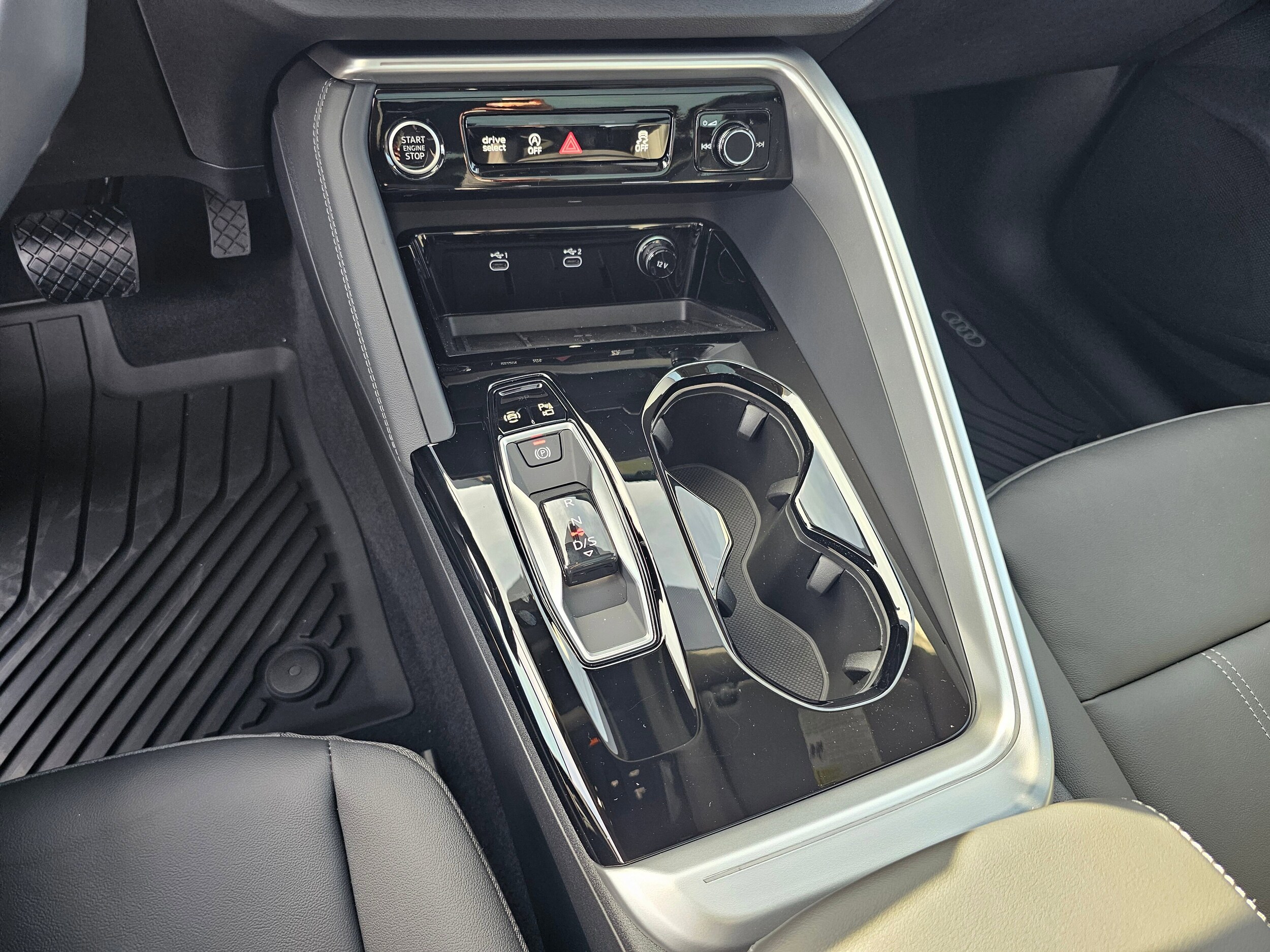 New 2025 Tambora Gray Audi 2.0T Premium image 22