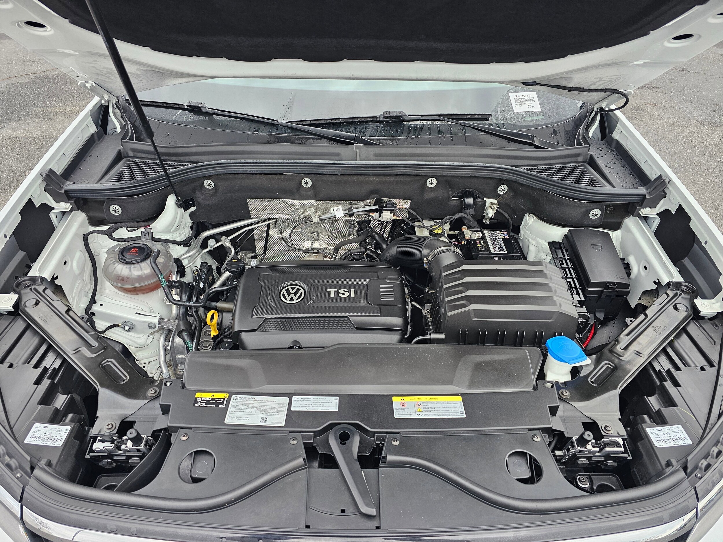 Used 2023 Pure White Volkswagen 2.0T SE w/Technology image 42