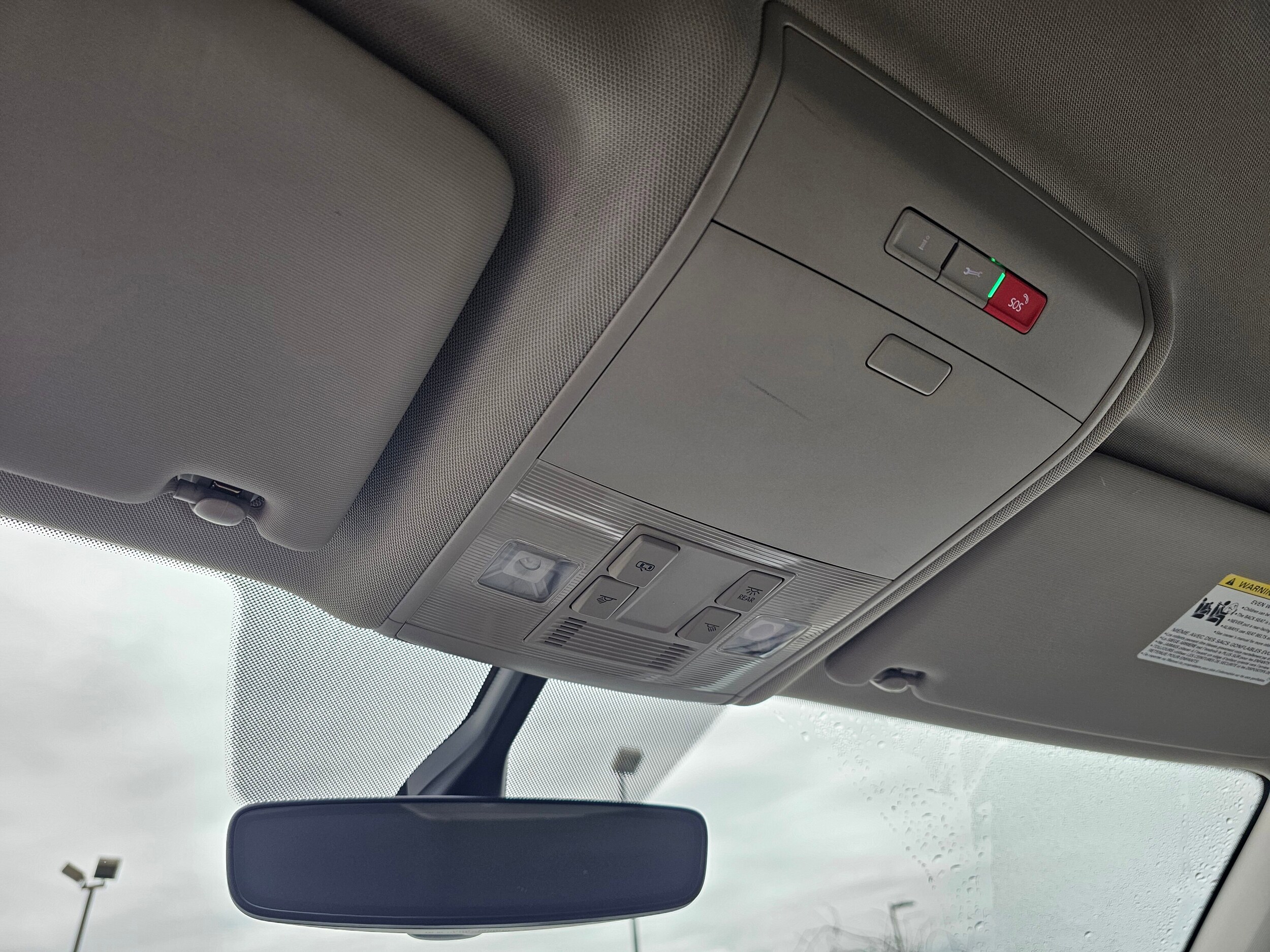 Used 2023 Pure White Volkswagen 2.0T SE w/Technology image 60