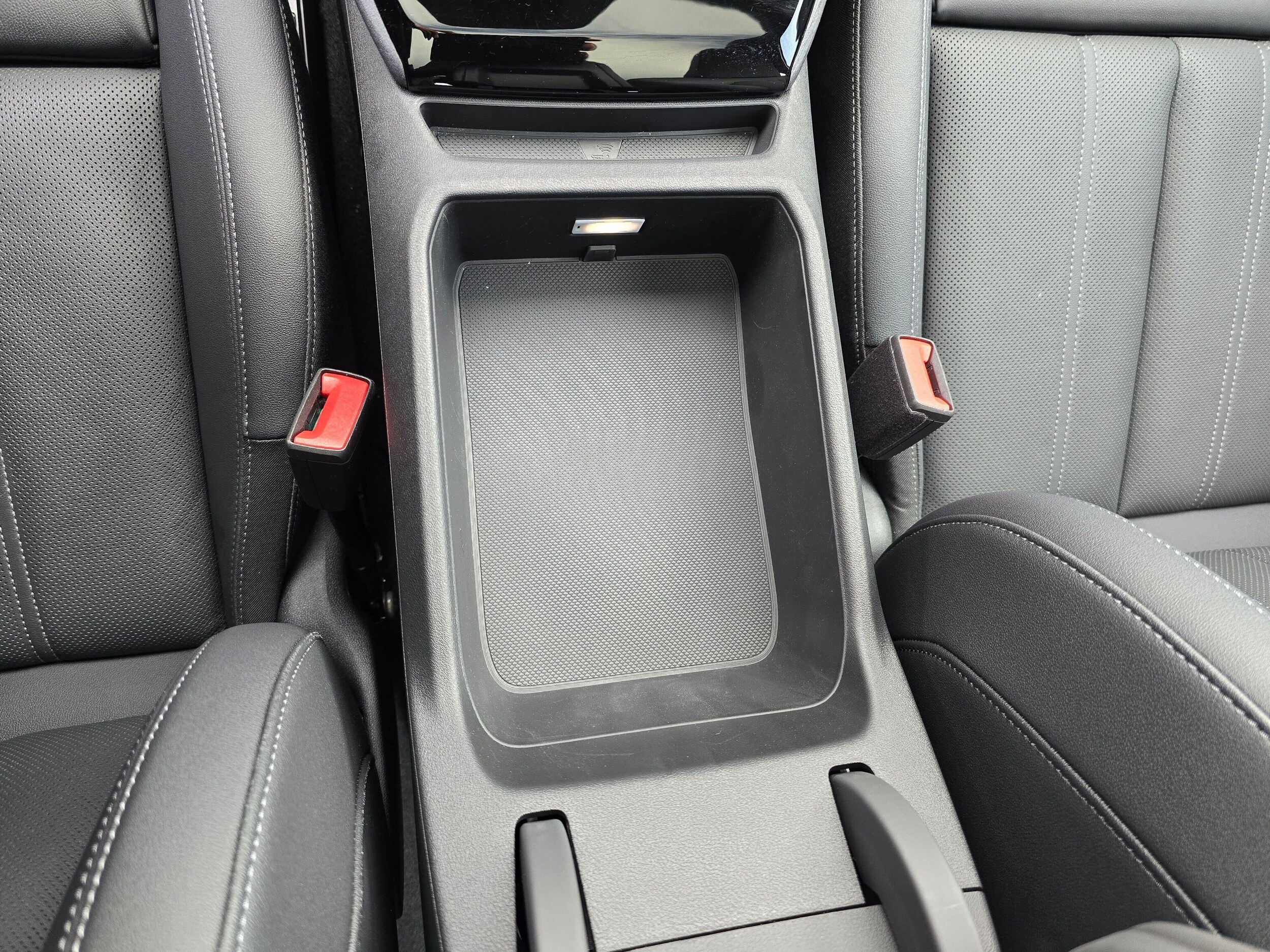 Certified Used 2025 Glacier White Metallic Audi Premium Plus image 24