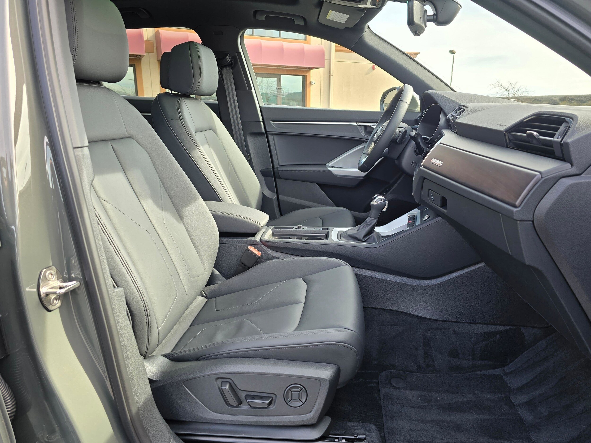 Certified Used 2025 Chronos Gray Metallic Audi S line Premium image 15