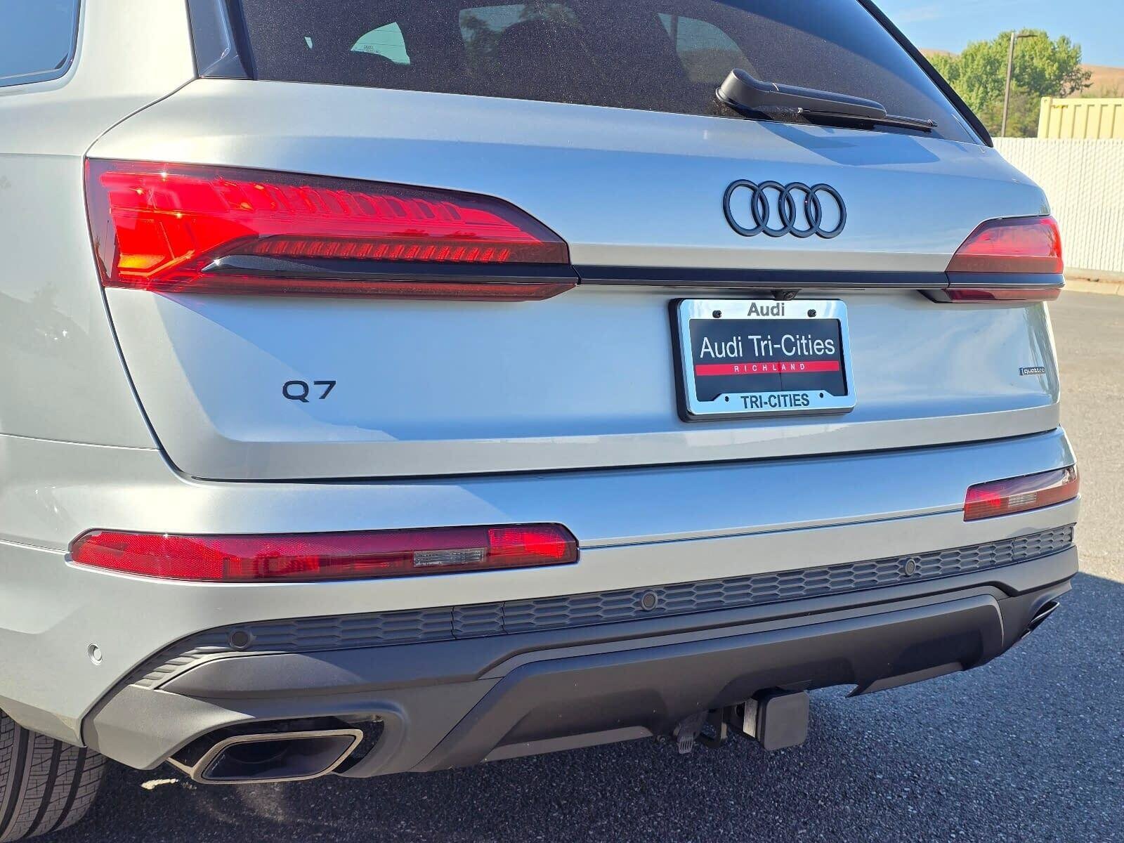 New 2026 Satellite Silver Audi 45 Premium image 7