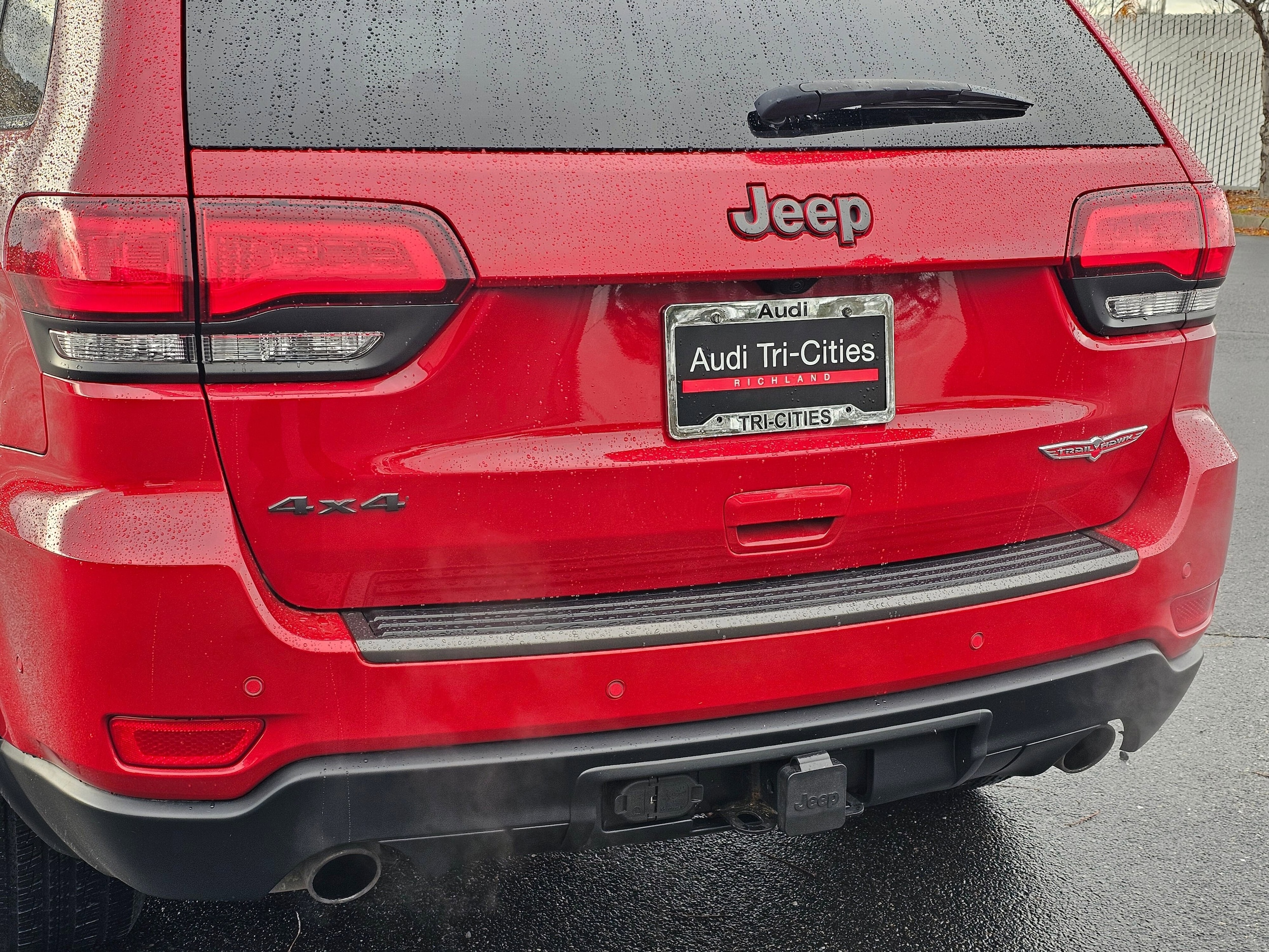 Used 2020 Redline 2 Coat Pearl Jeep Trailhawk image 7