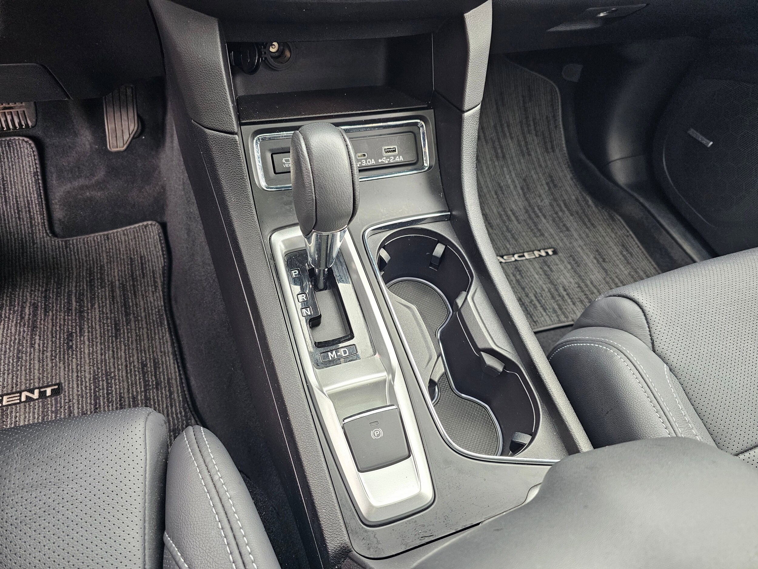 Used 2023 Ice Silver Metallic Subaru Limited image 40