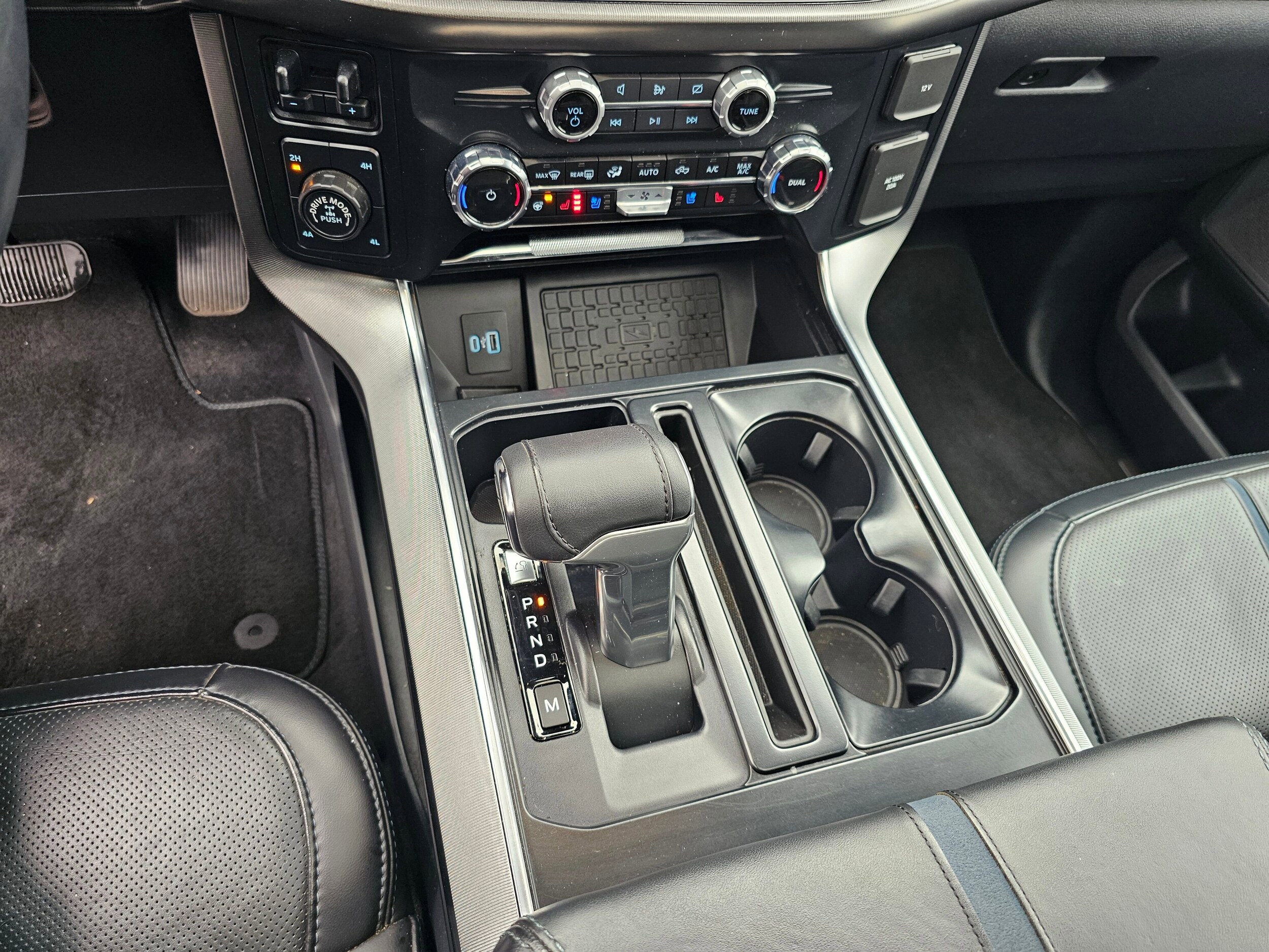 Used 2024 Star White Metallic Tri-Coat Ford Platinum image 56