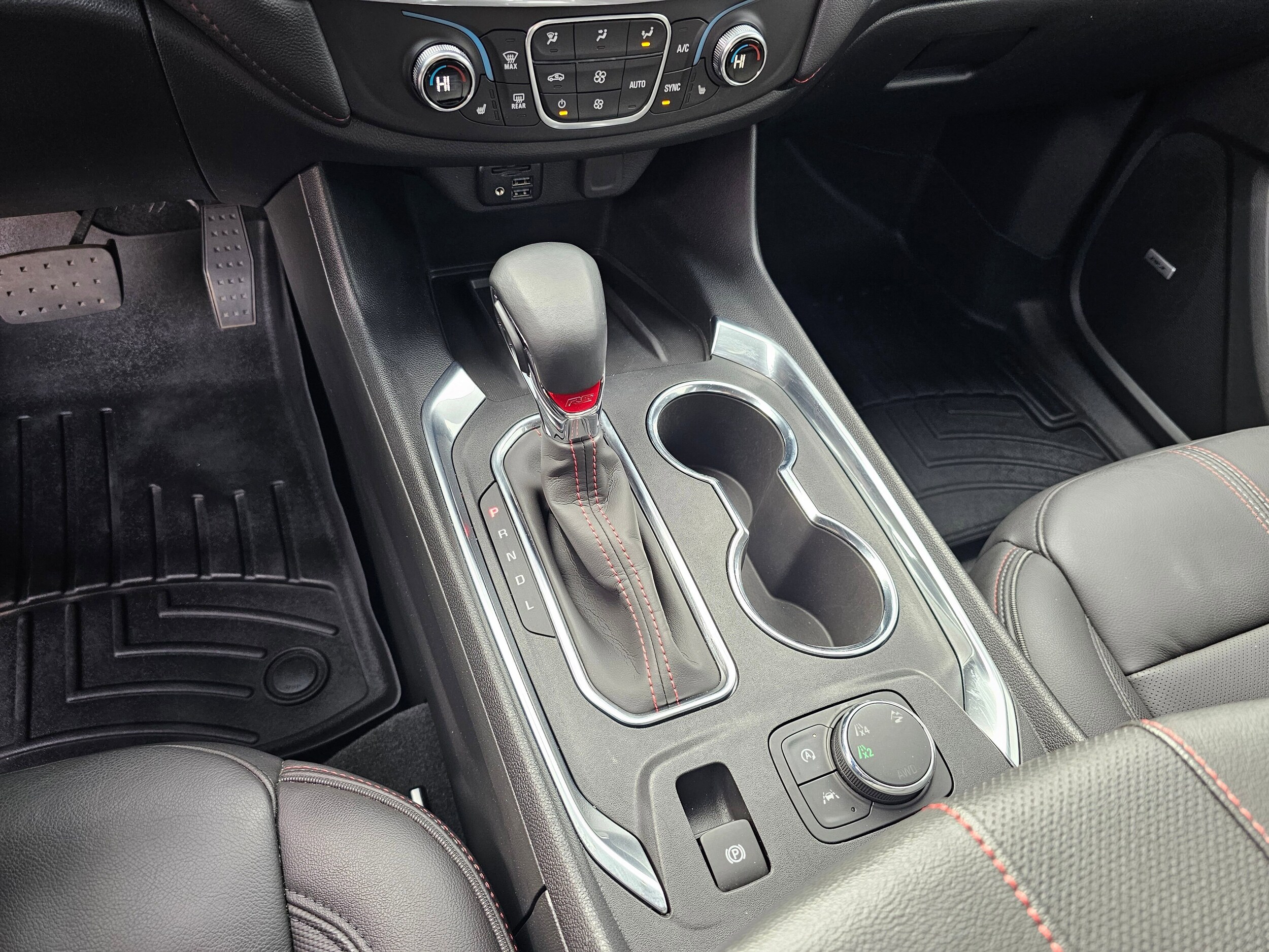 Used 2023 Iridescent Pearl Tricoat Chevrolet RS image 55