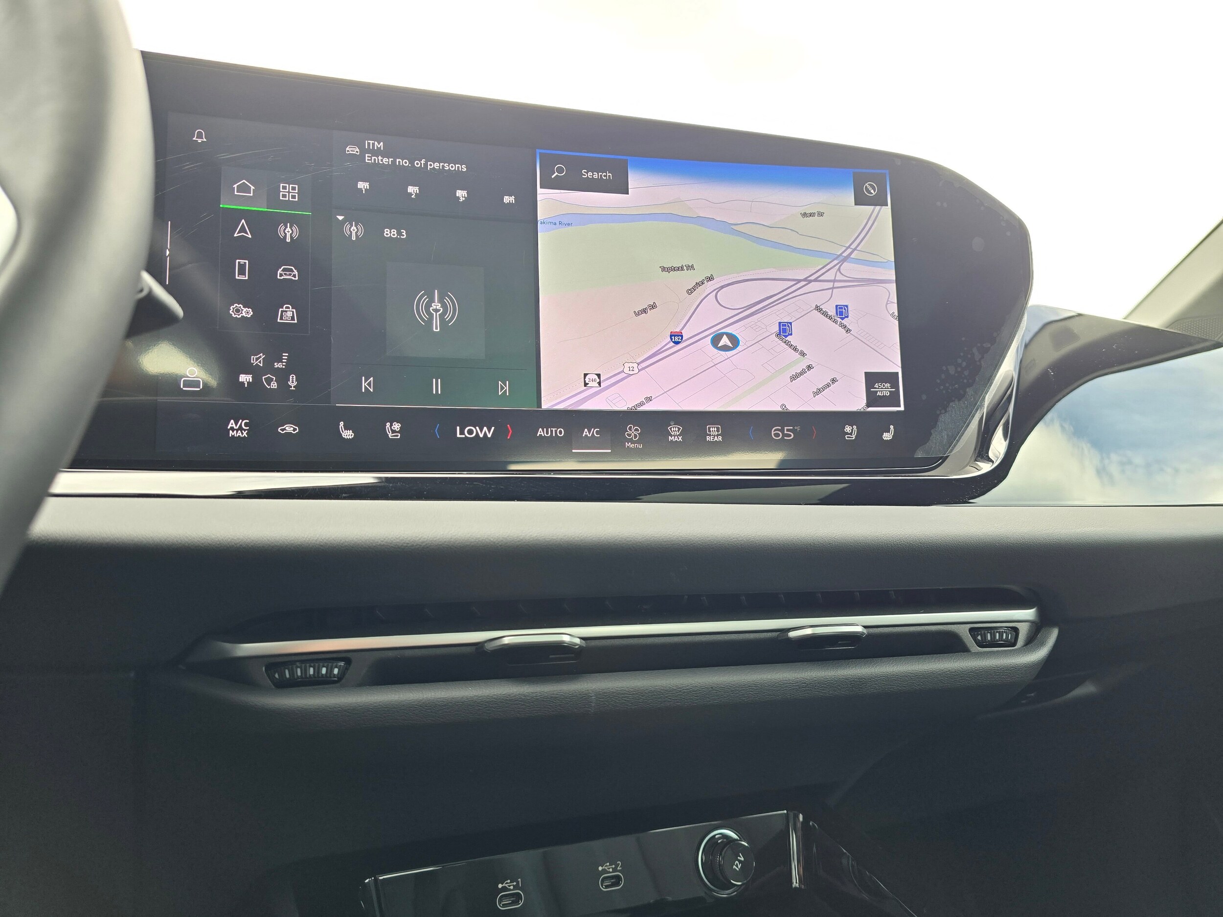 Certified Used 2025 Glacier White Metallic Audi Premium Plus image 50