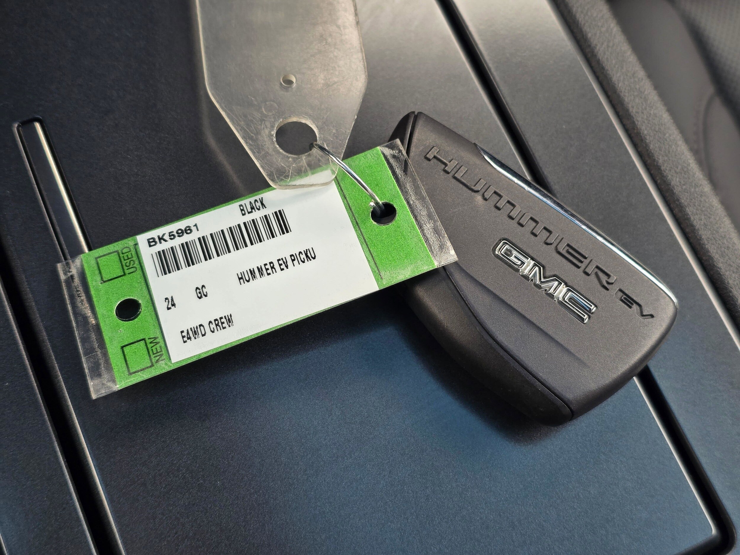 Used 2024 Void Black GMC 2X image 31