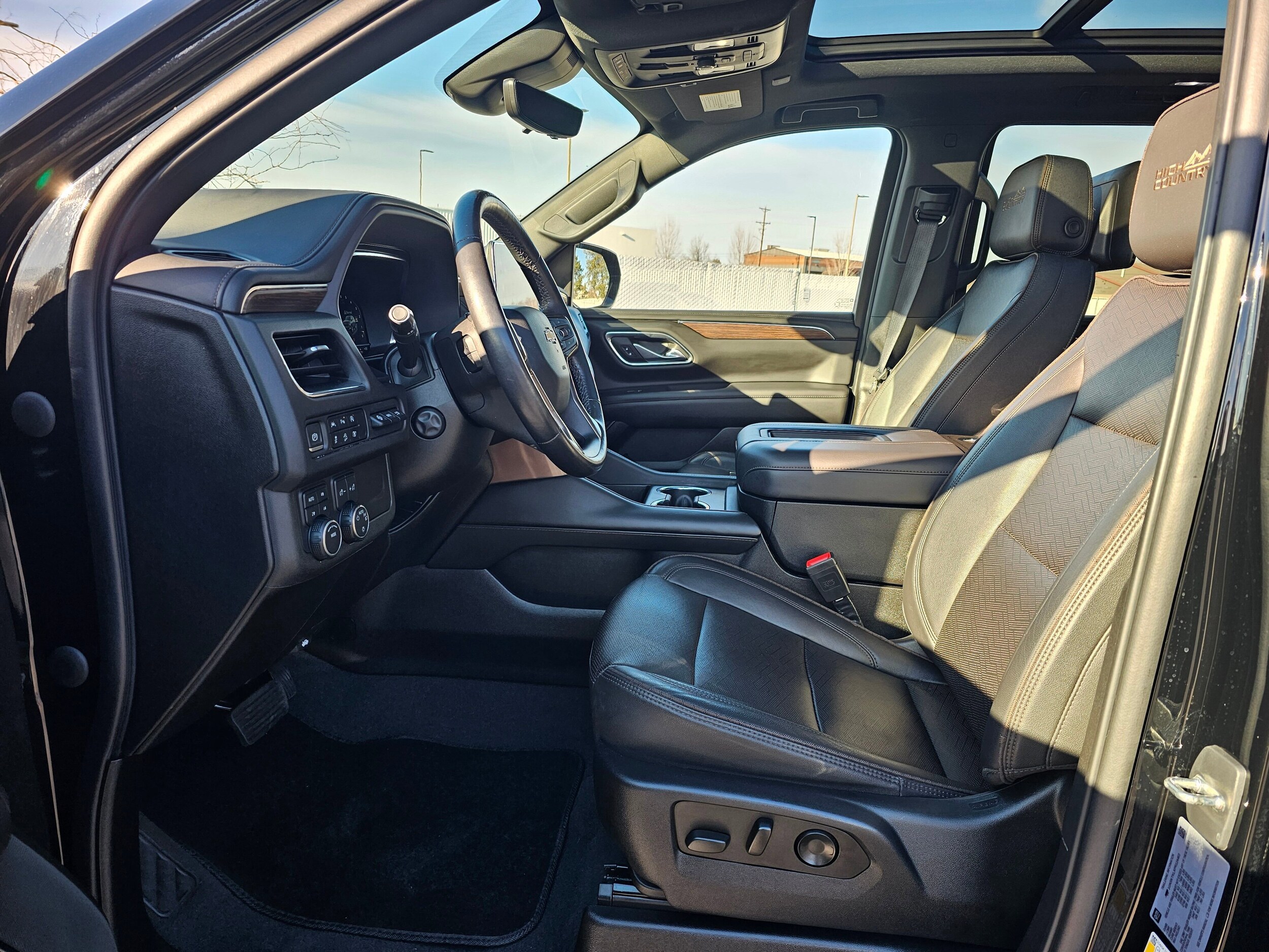 Used 2023 Black Chevrolet High Country image 43