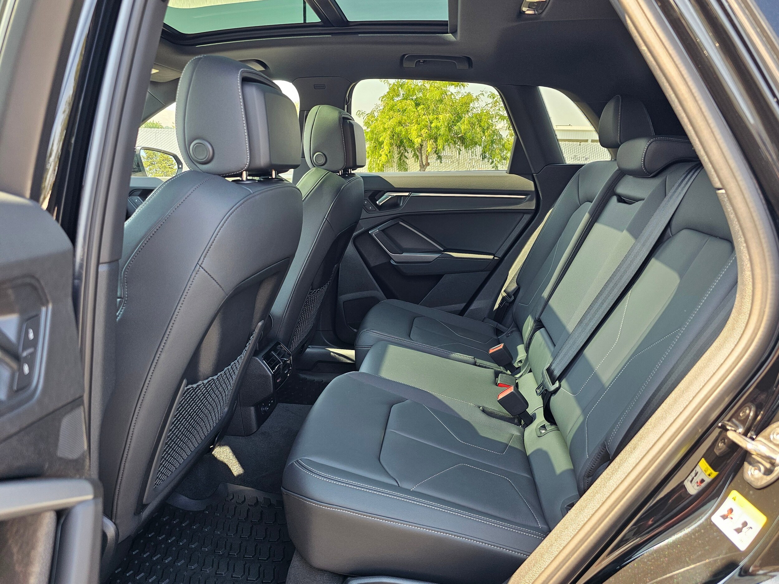 New 2025 Mythos Black Audi 45 S line Premium image 12