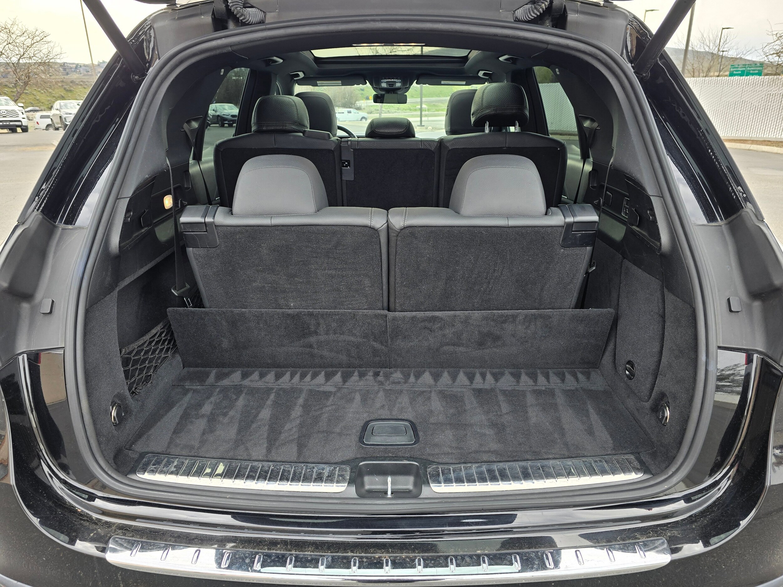 Used 2024 Obsidian Black Metallic Mercedes-Benz GLE 350 image 58