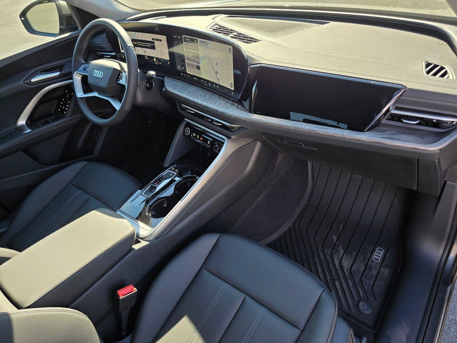 New 2026 Daytona Gray Pearl Audi 2.0T Premium image 15