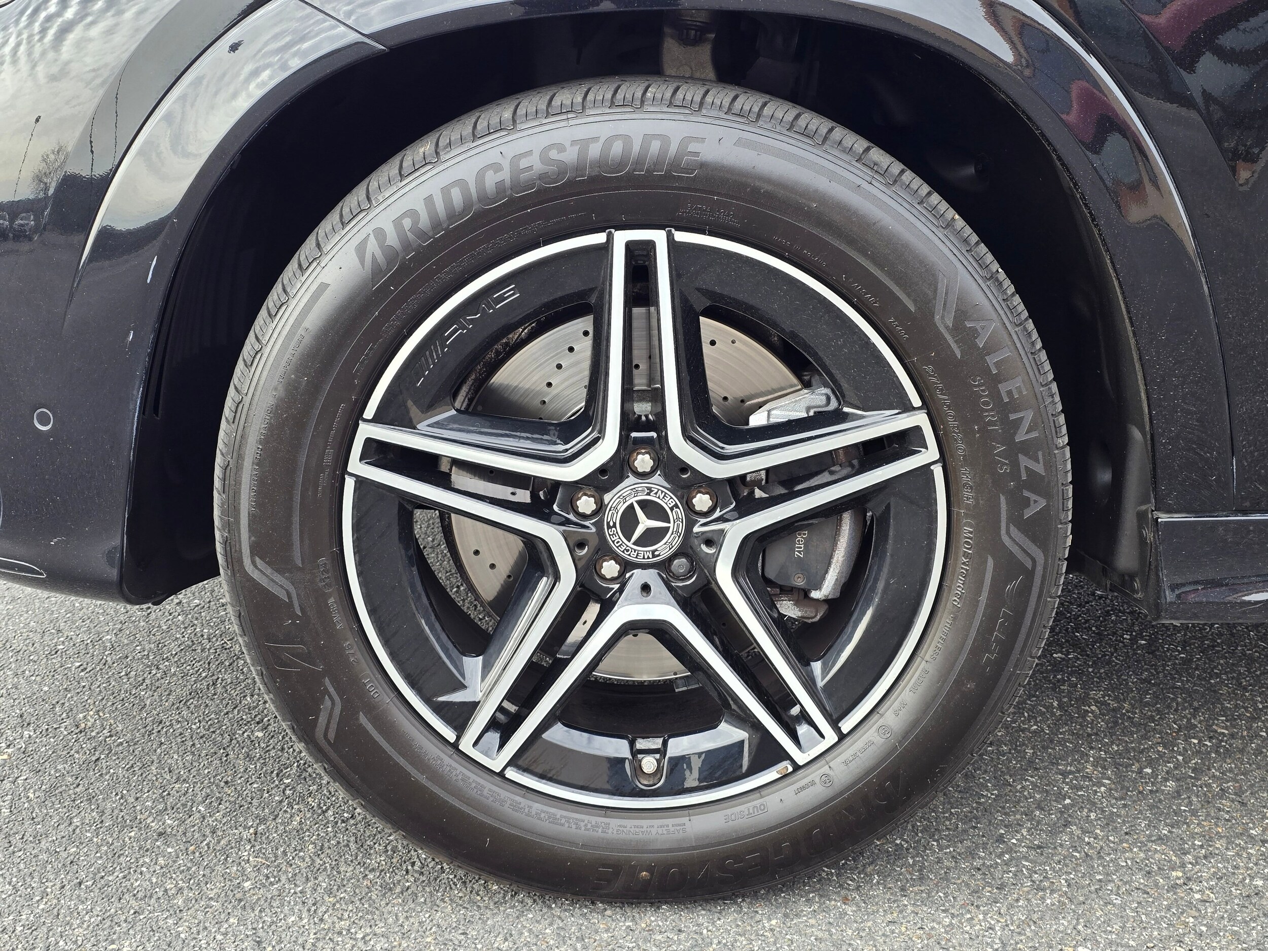 Used 2024 Obsidian Black Metallic Mercedes-Benz GLE 350 image 38