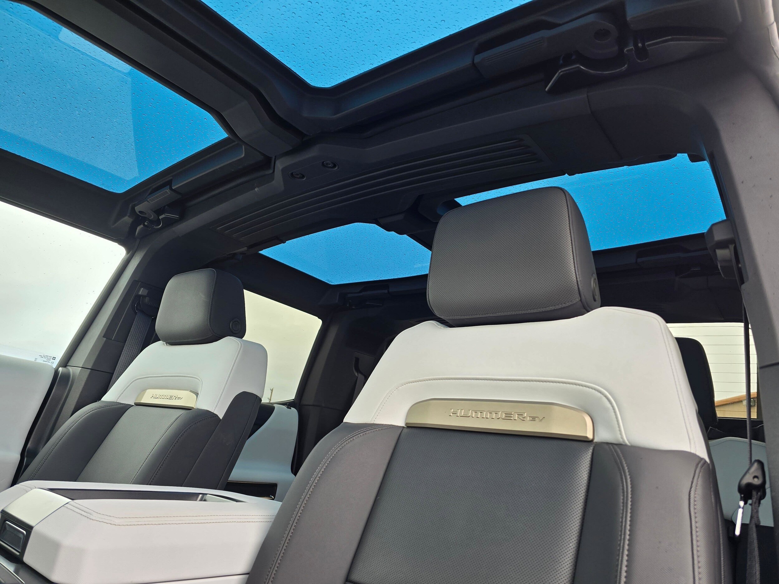 Used 2024 Void Black GMC 2X image 27