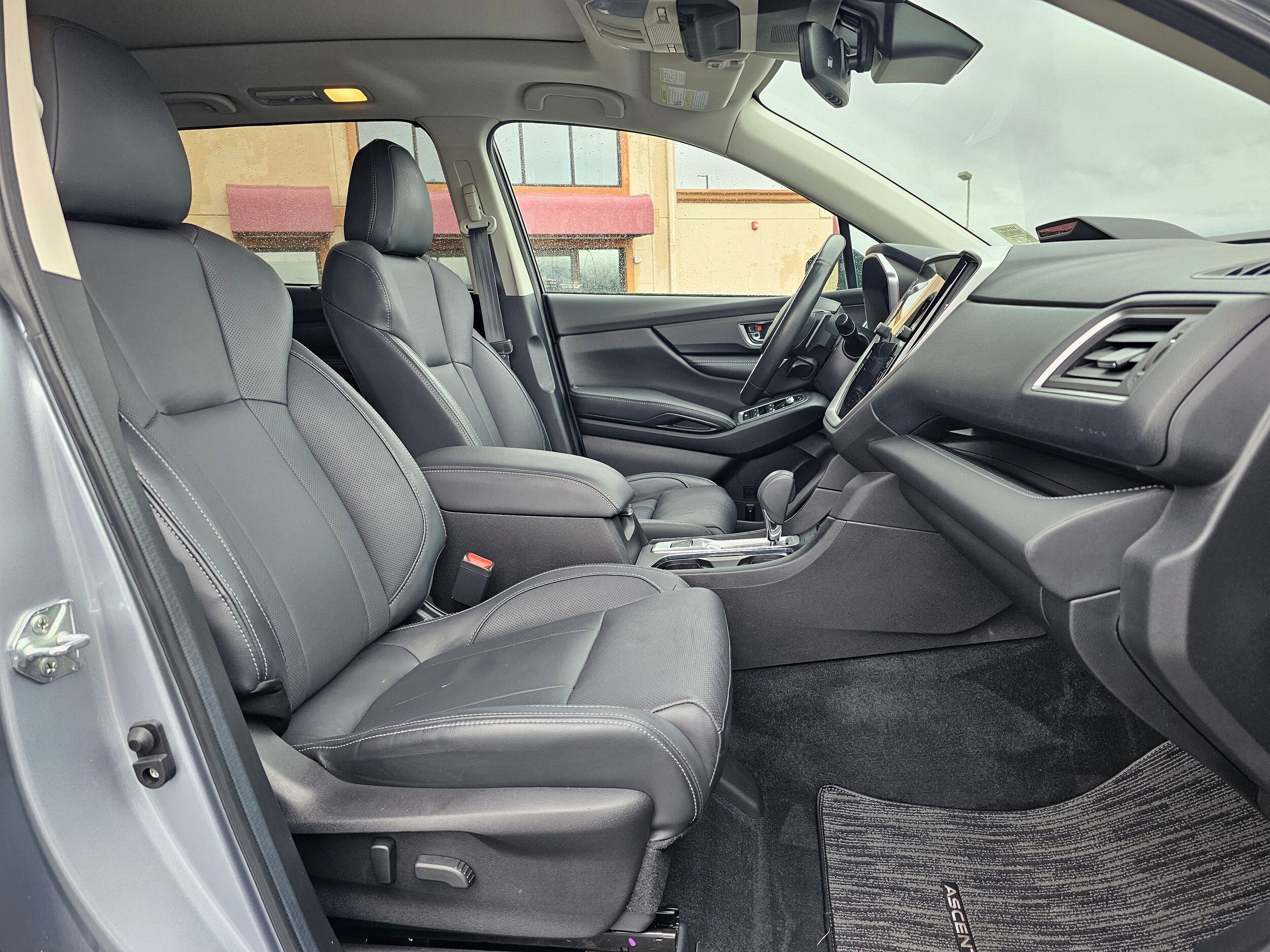 Used 2023 Ice Silver Metallic Subaru Limited image 36