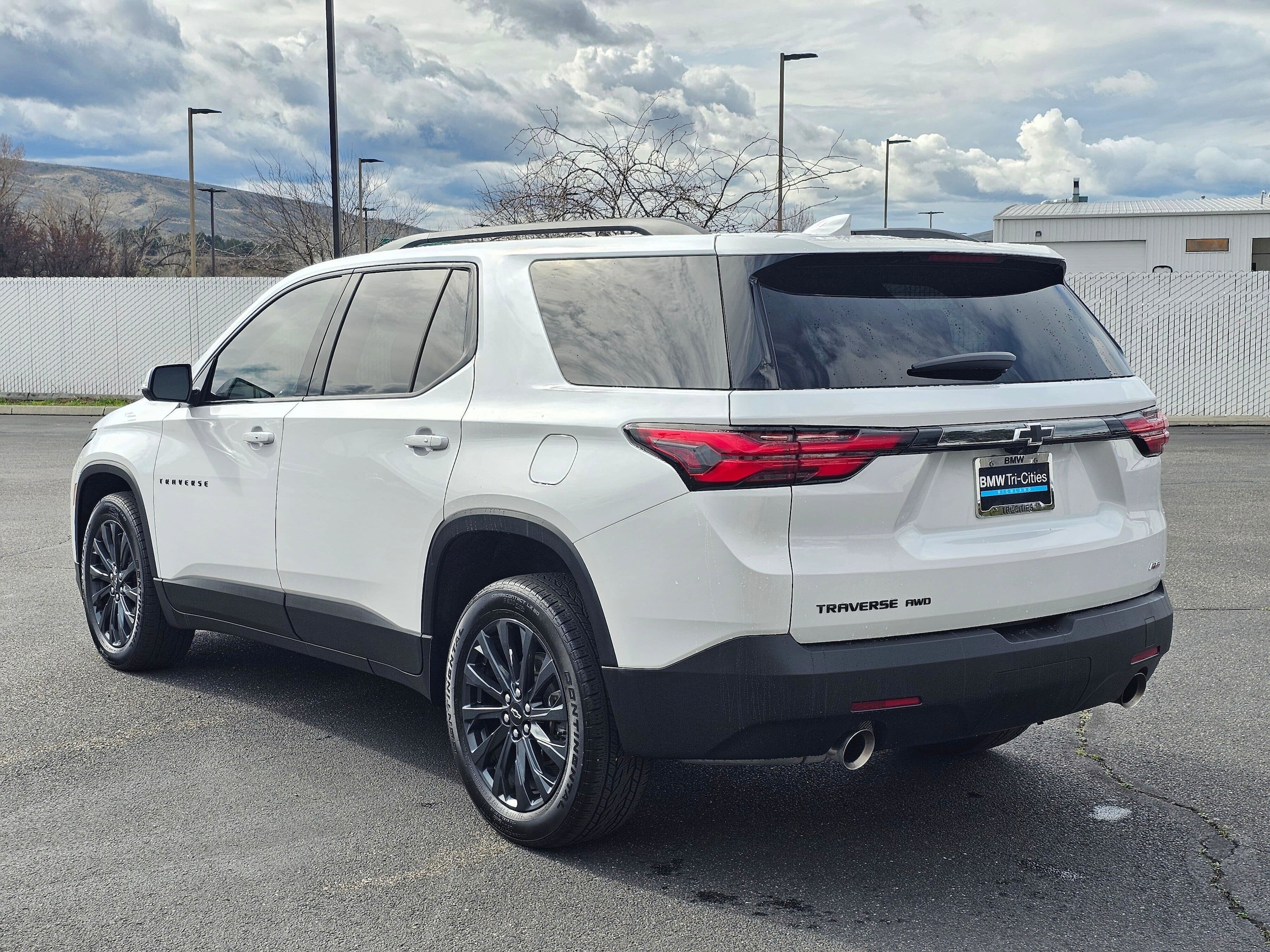 Used 2023 Iridescent Pearl Tricoat Chevrolet RS image 4