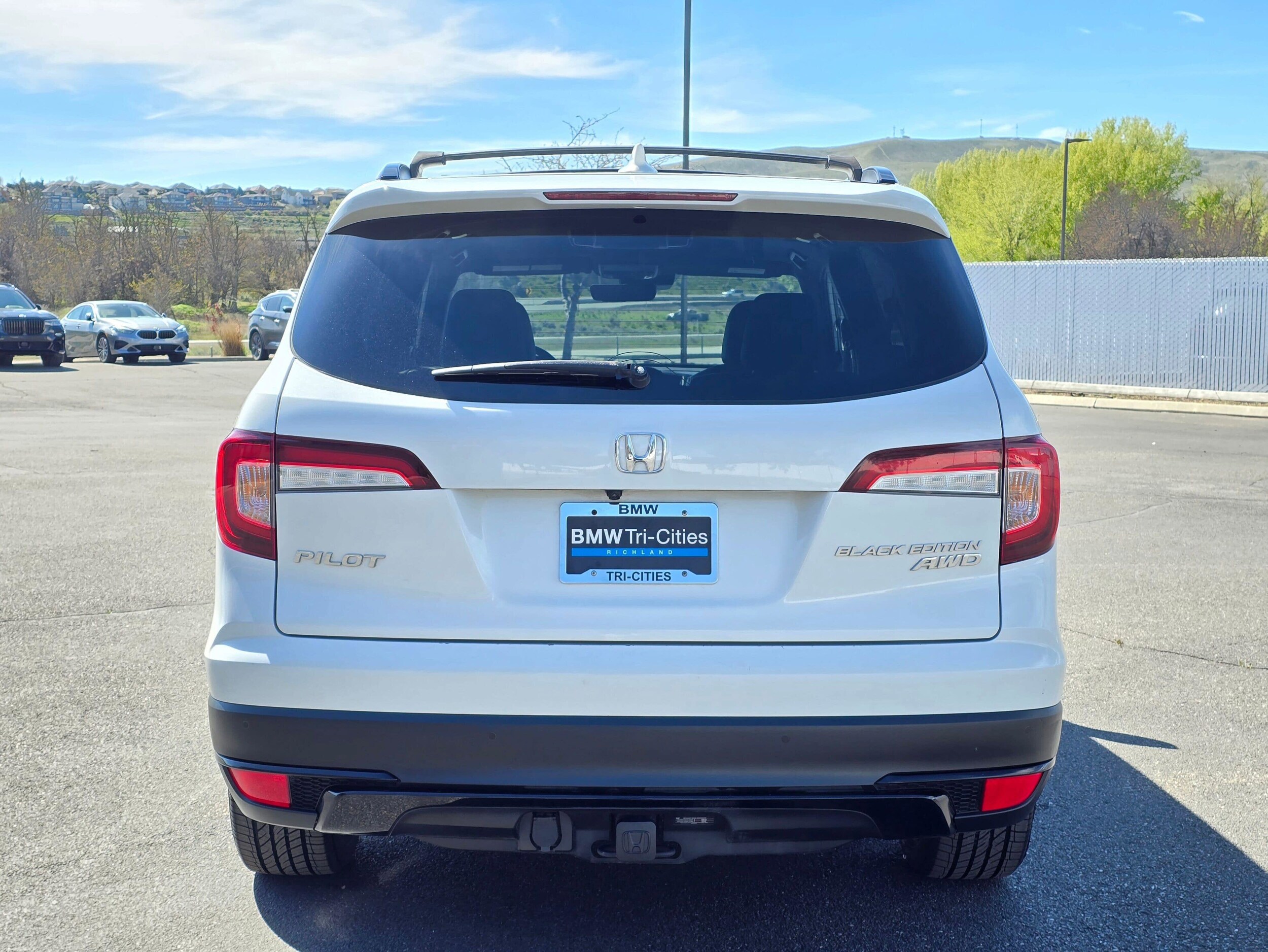 Used 2021 Platinum White Pearl Honda Black Edition image 5