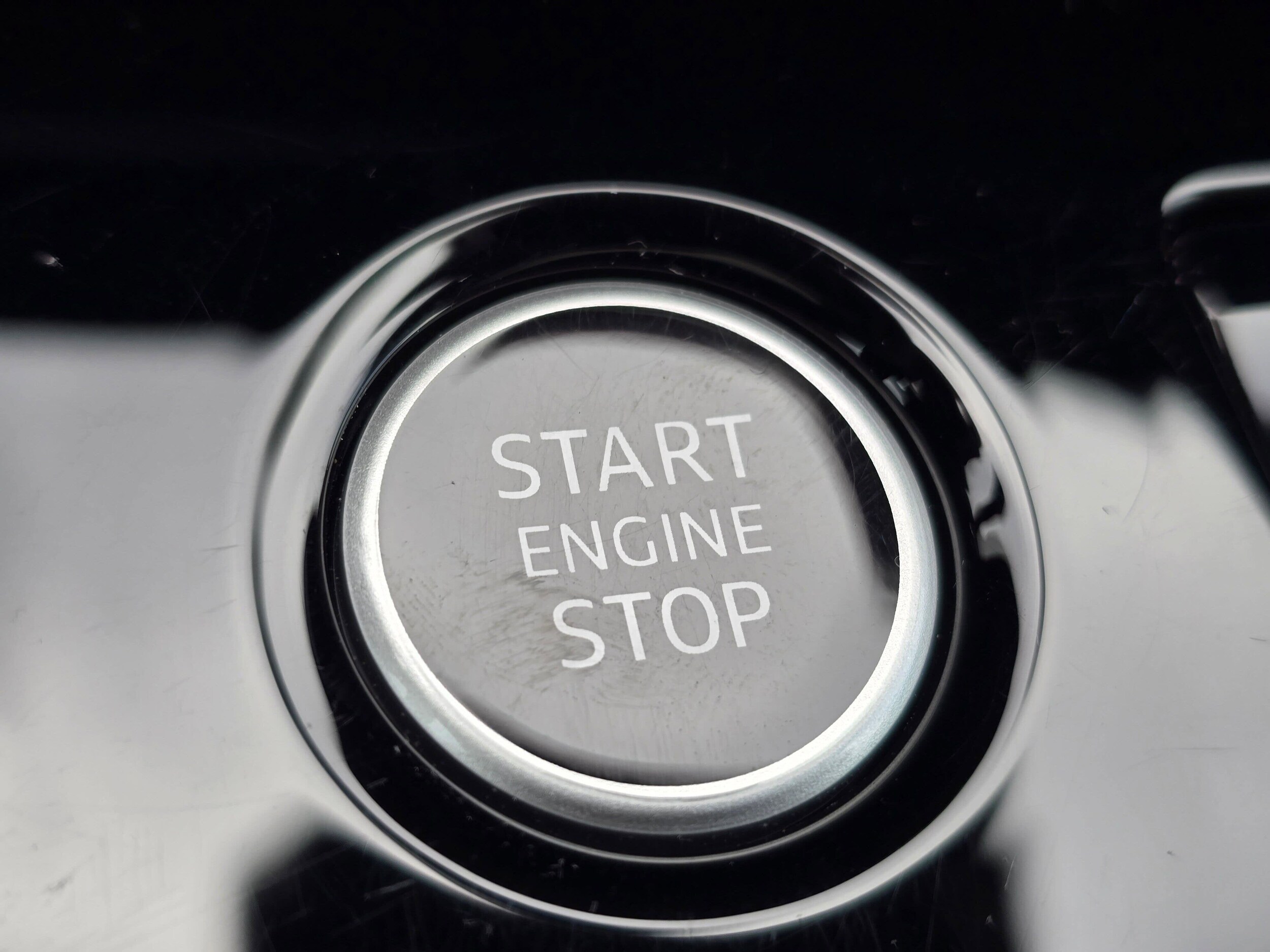 Certified Used 2025 Glacier White Metallic Audi Premium Plus image 21