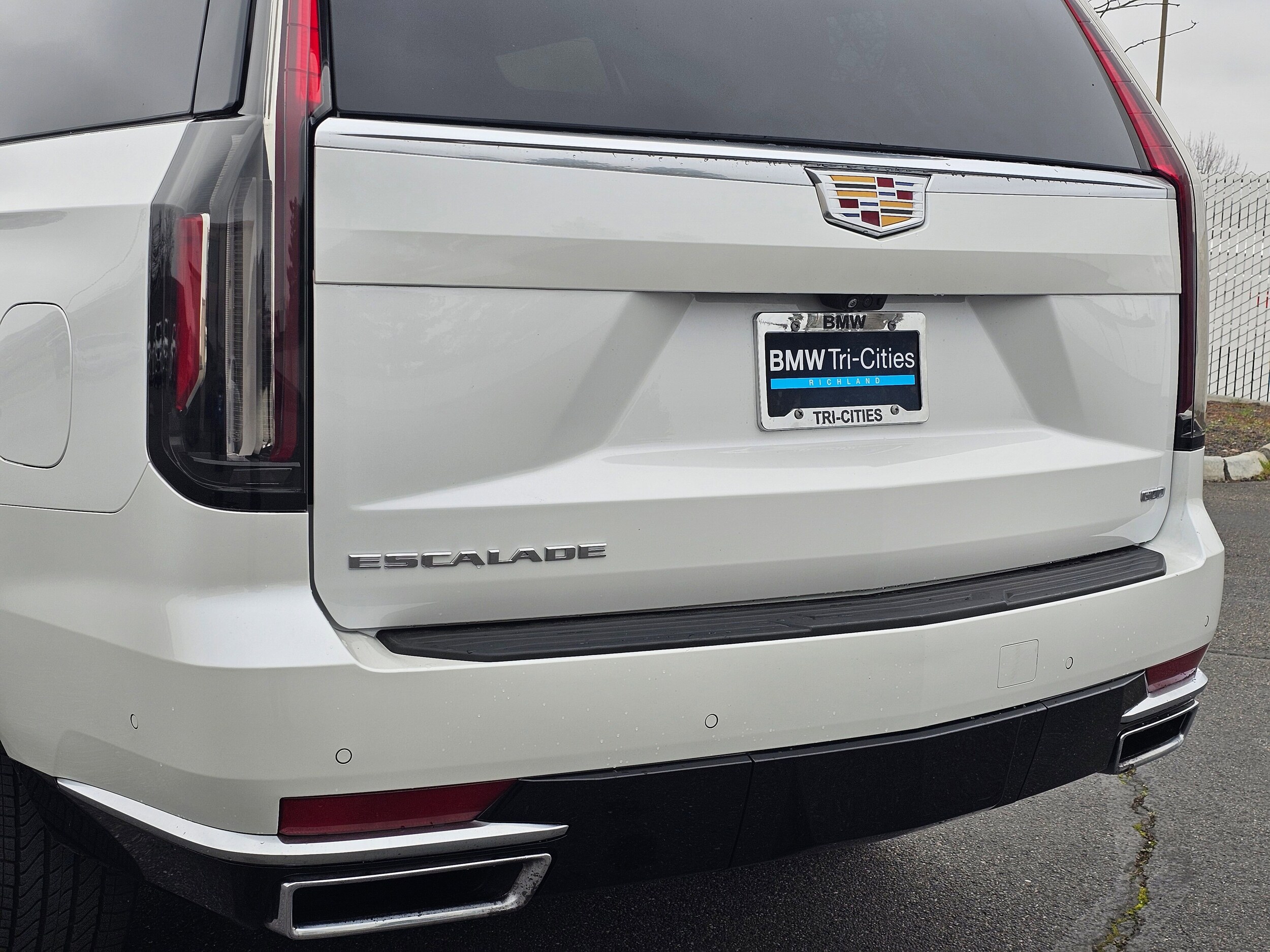 Used 2023 Crystal White Tricoat Cadillac 4WD Premium Luxury image 39