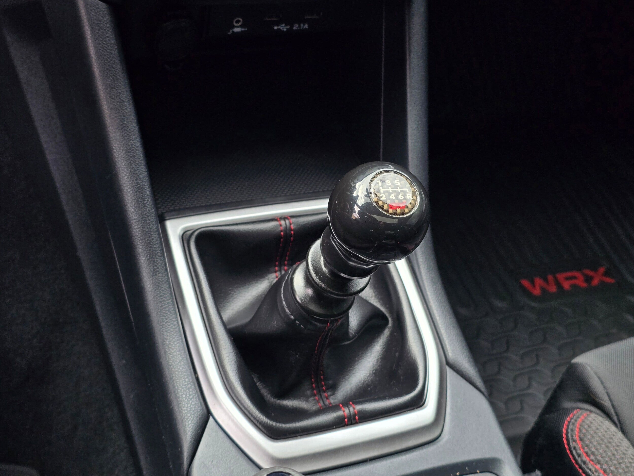 Used 2022 Crystal Black Silica Subaru Premium image 23