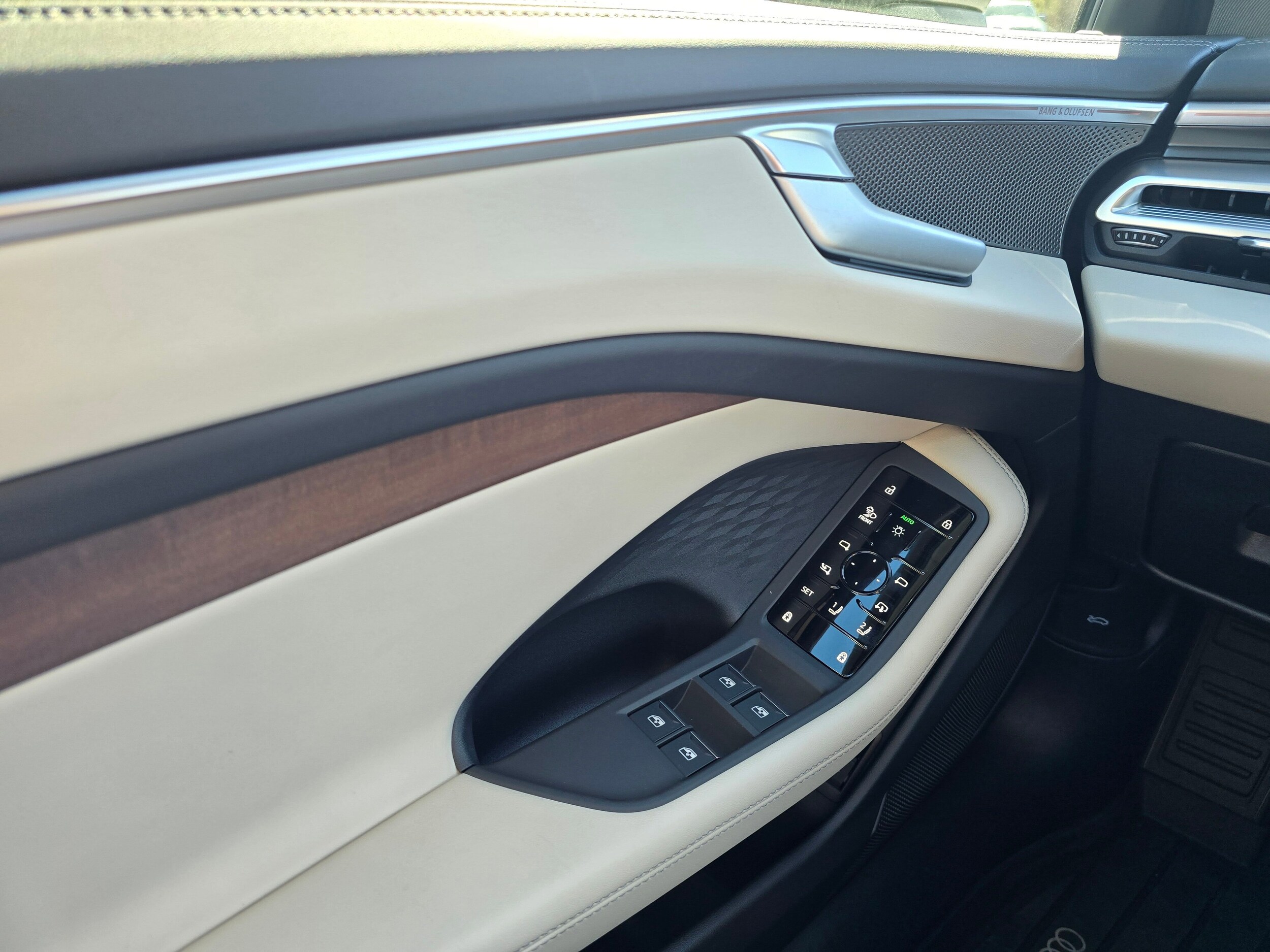 Used 2026 Glacier White Metallic Audi Premium Plus image 29