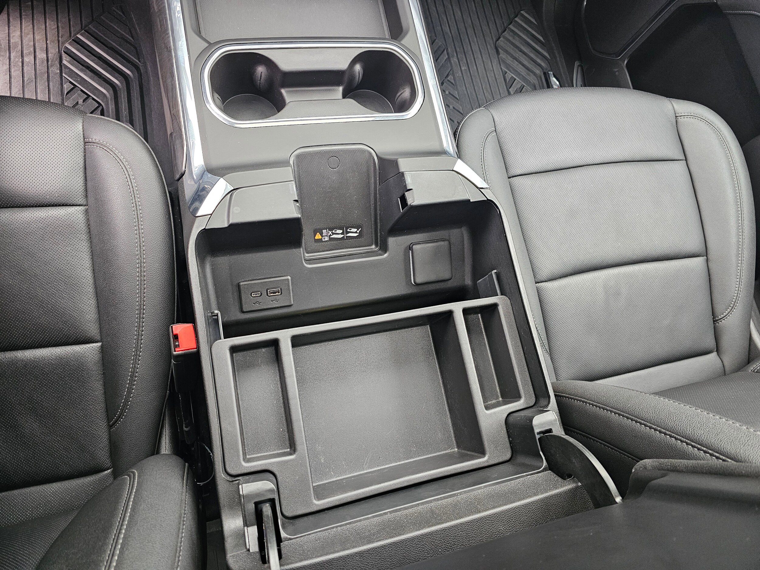 Used 2025 Black Chevrolet LTZ image 25