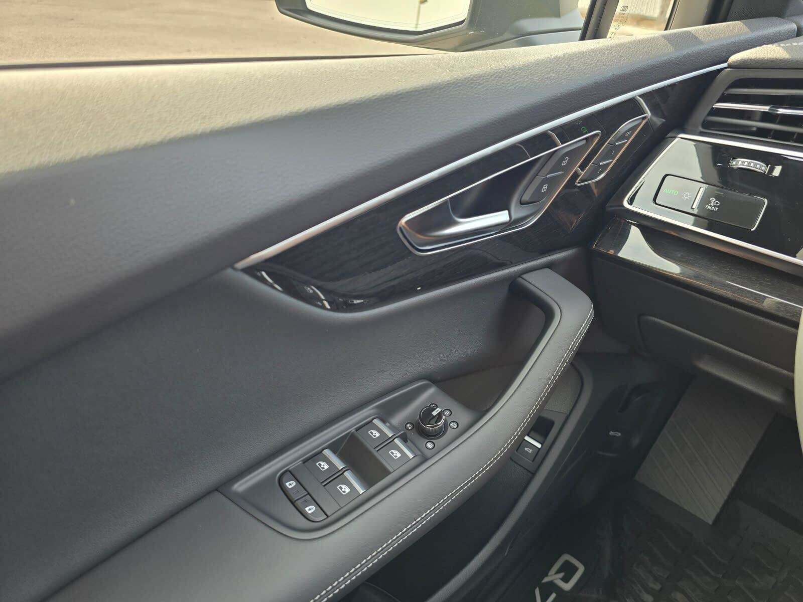 New 2026 Glacier White Audi S line 55 Premium Plus image 28