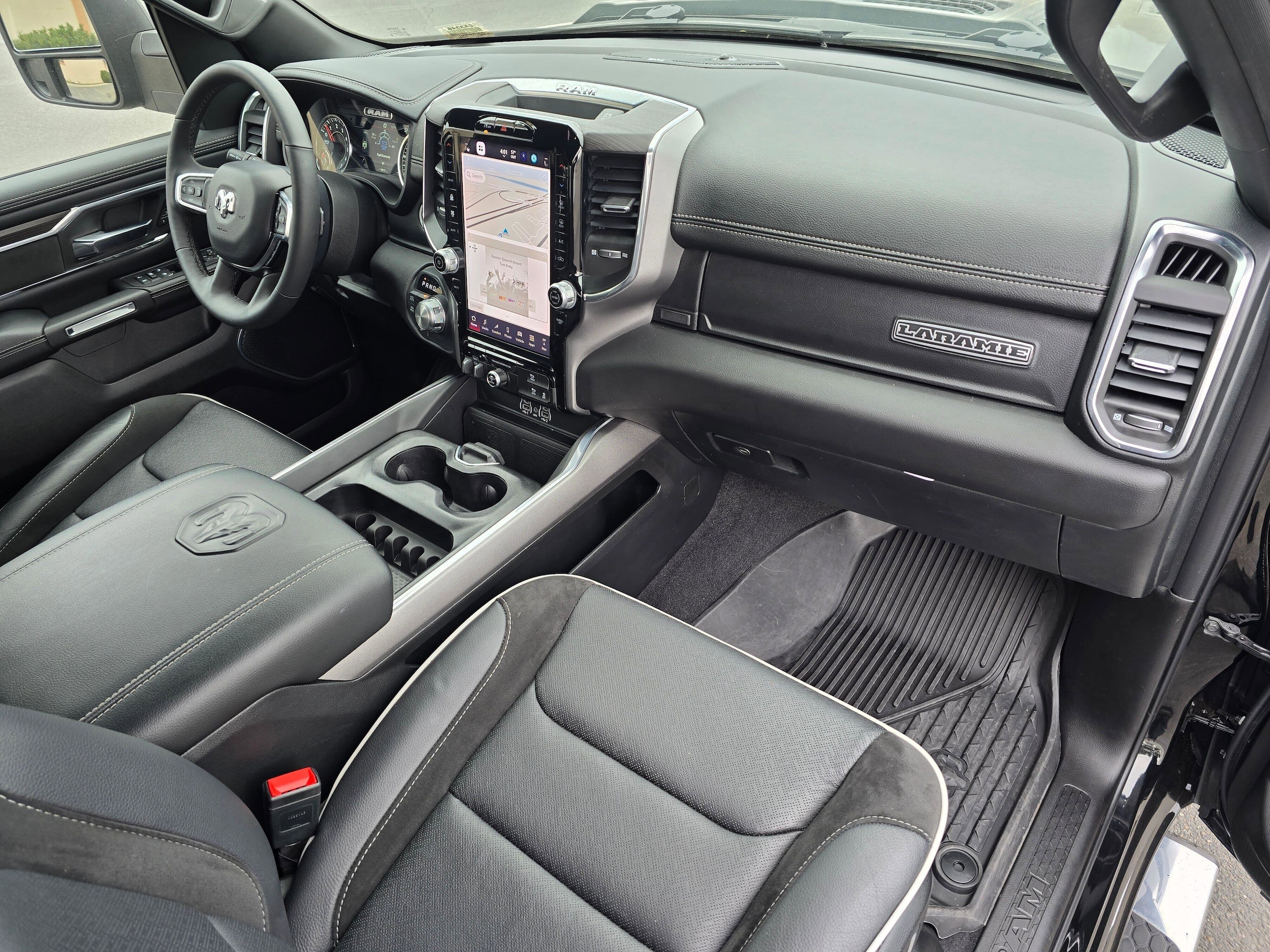 Used 2025 Diamond Black Crystal Pearlcoat Ram Laramie image 16