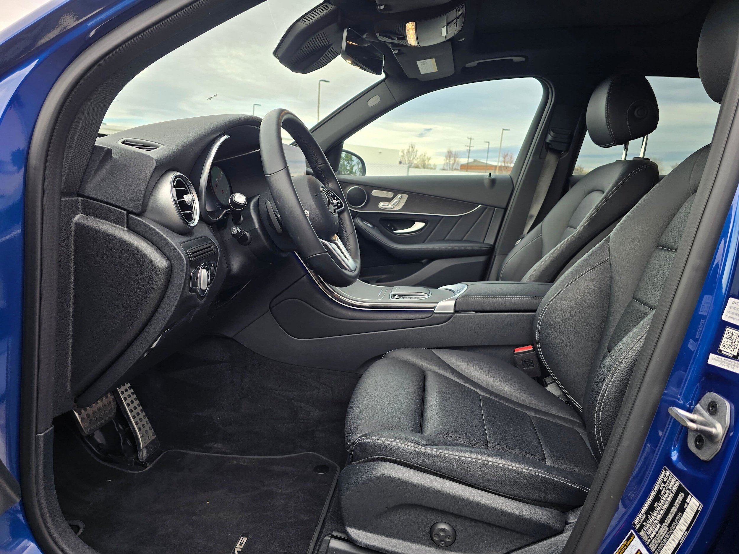 Used 2022 Starling Blue Metallic Mercedes-Benz GLC 300 image 10