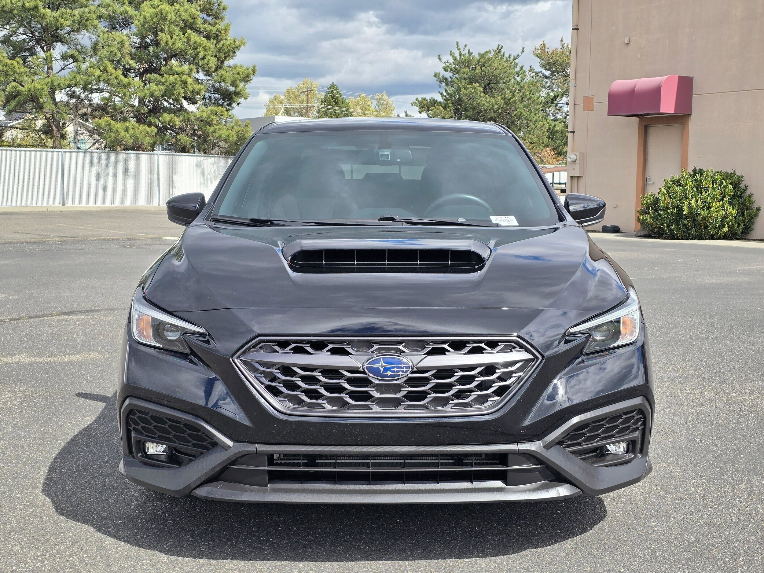 Used 2022 Crystal Black Silica Subaru Premium image 6