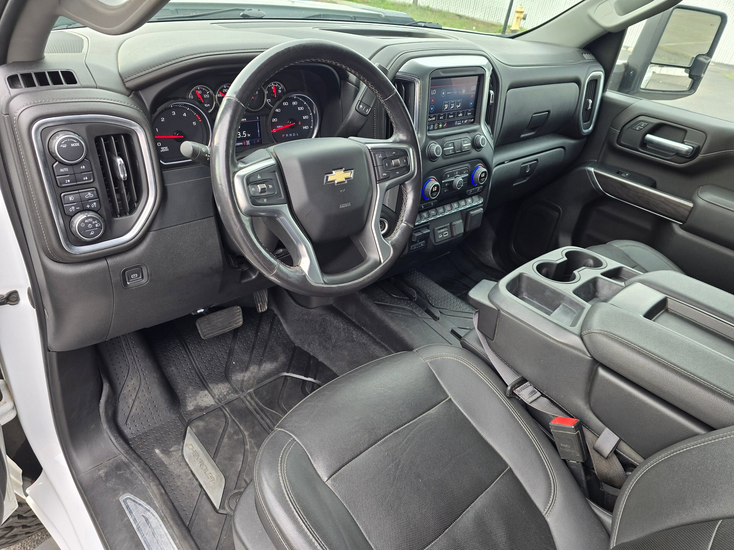 Used 2022 Summit White Chevrolet LTZ image 32