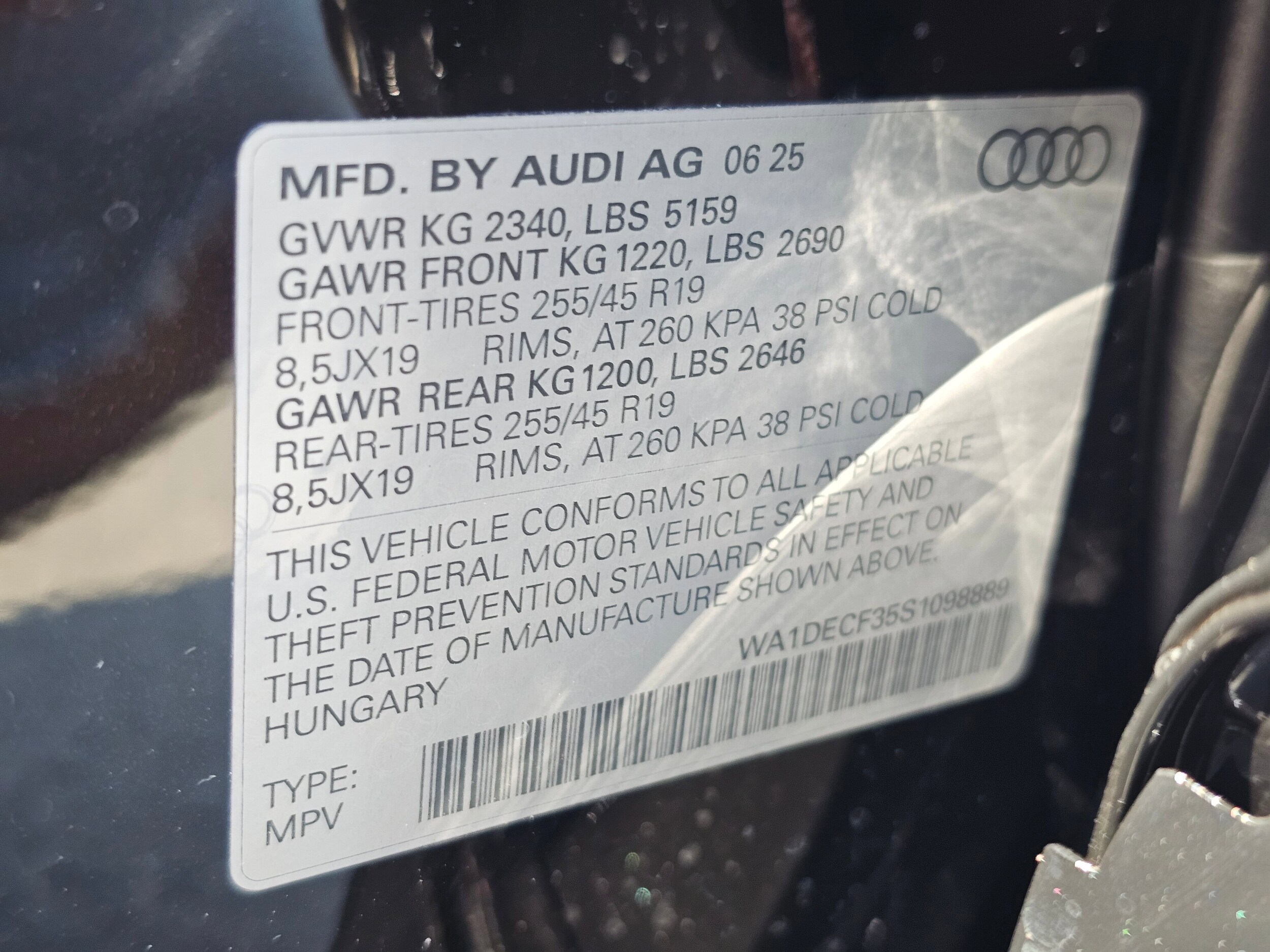 New 2025 Mythos Black Audi 45 S line Premium image 29