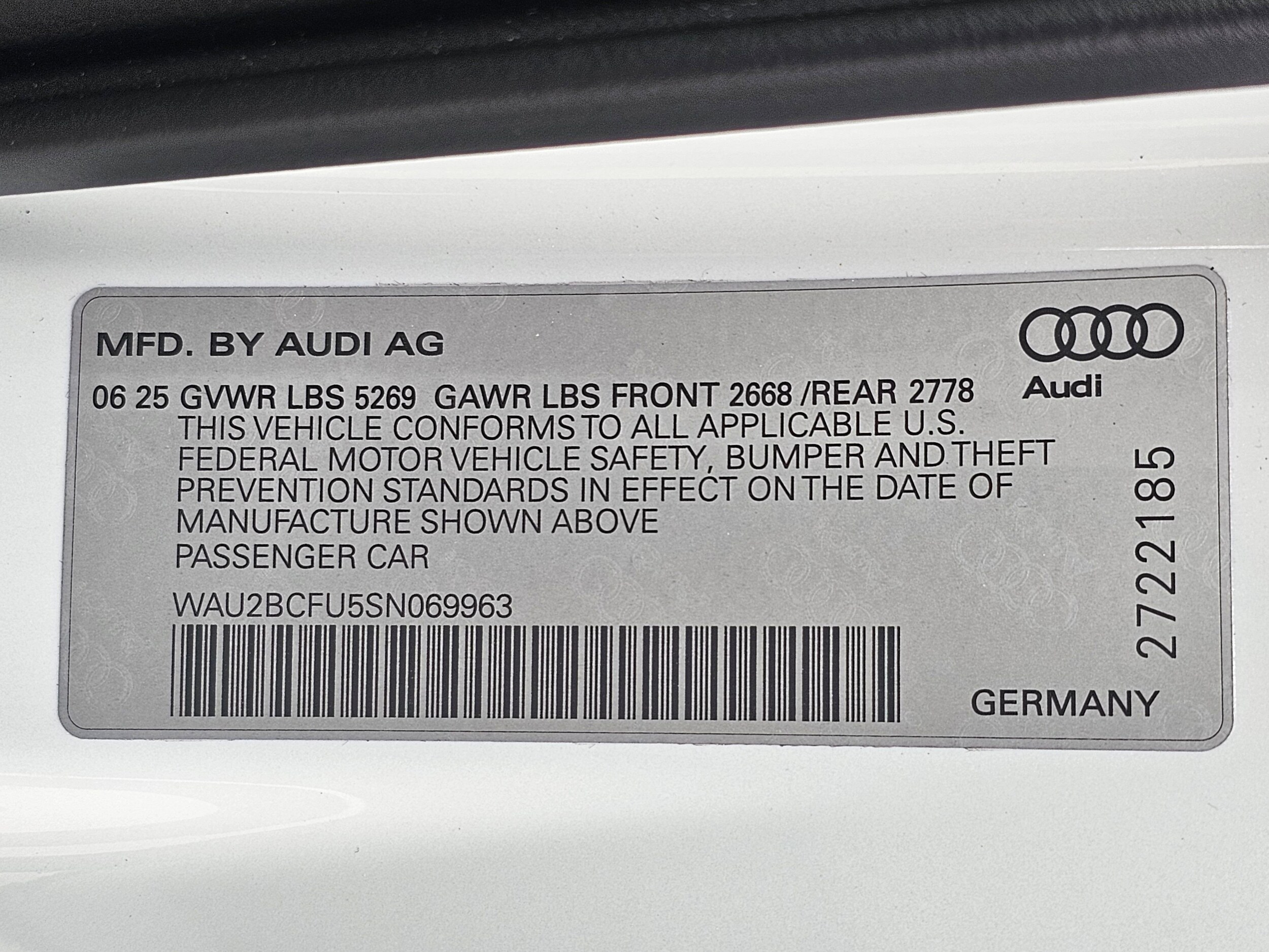 New 2025 Glacier White Audi 2.0T Premium Plus image 37
