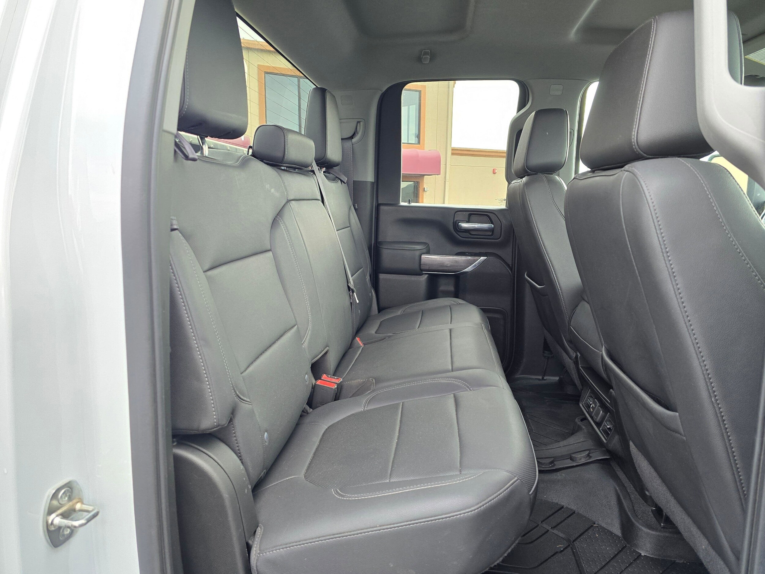 Used 2022 Summit White Chevrolet LTZ image 13