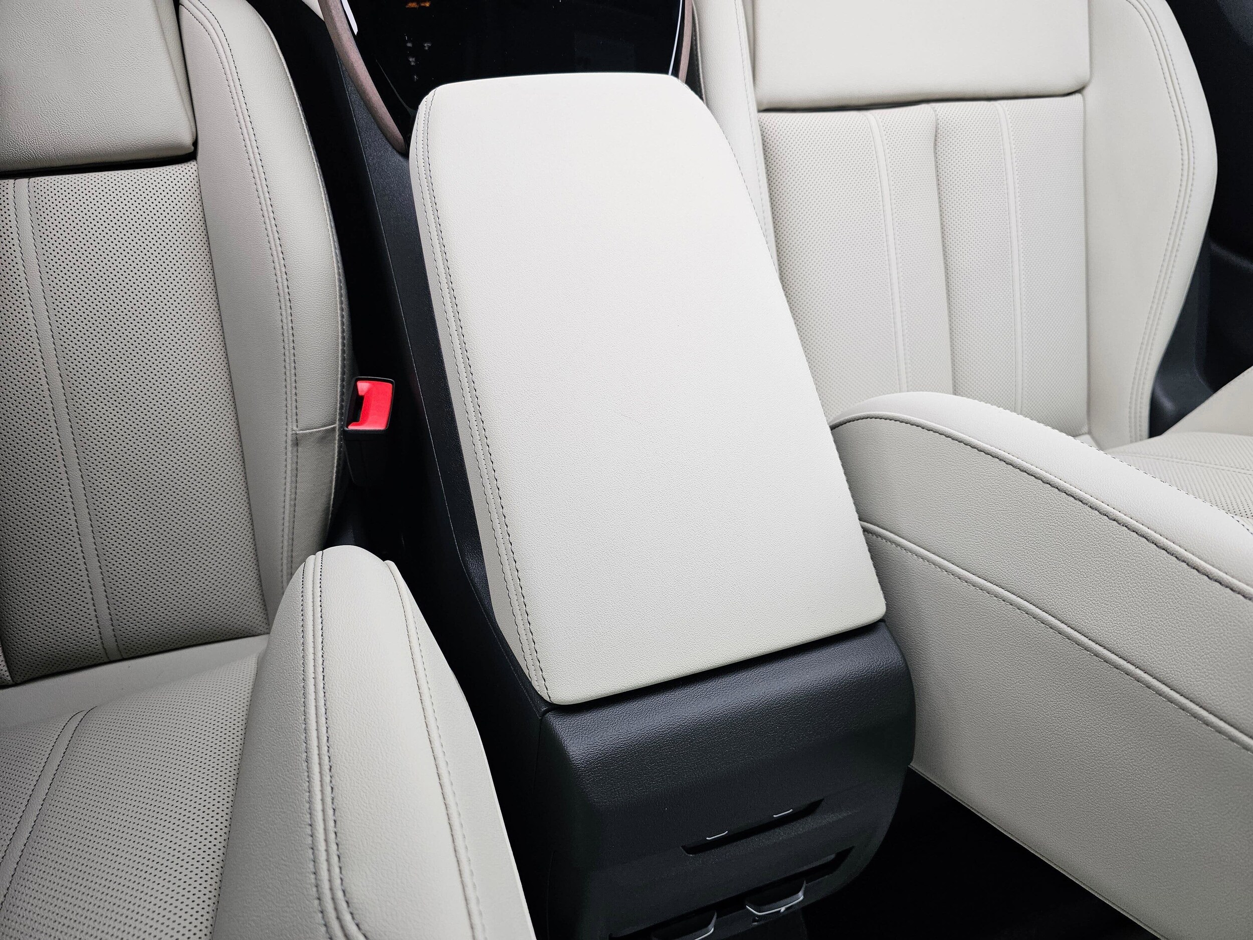 New 2025 Glacier White Audi 2.0T Prestige image 25