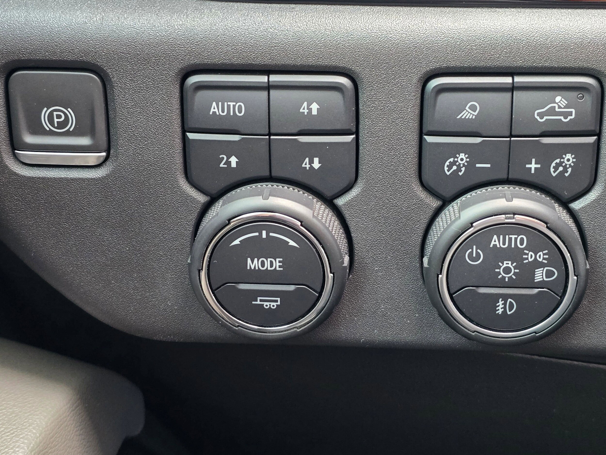 Used 2023 Black Chevrolet ZR2 image 30