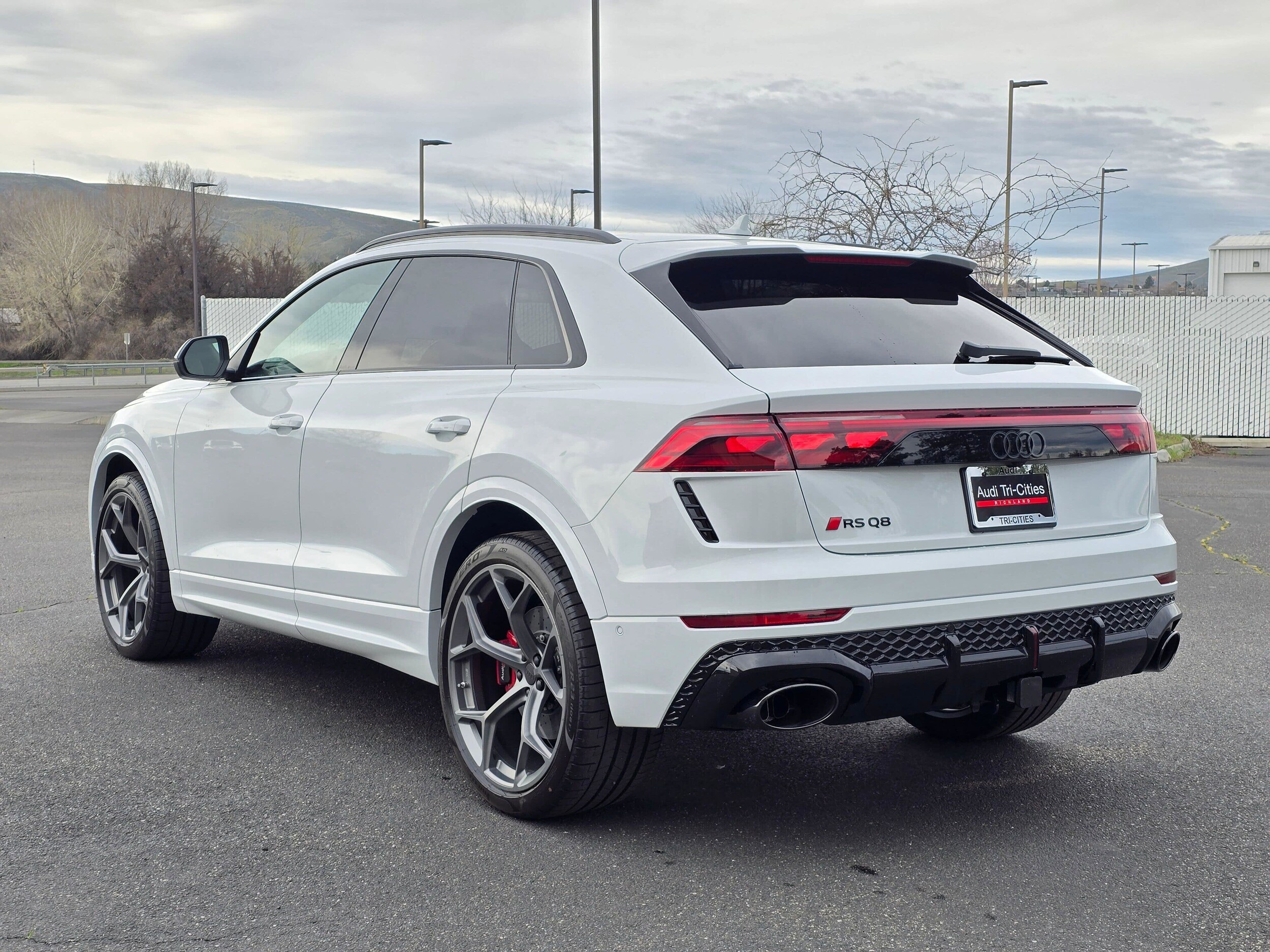 New 2026 Glacier White Audi 4.0T performance image 4