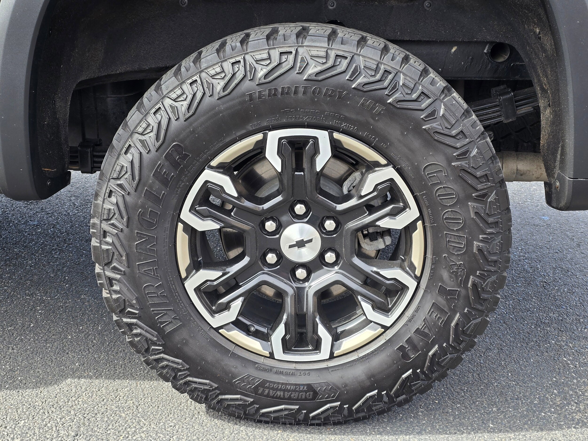 Used 2023 Black Chevrolet ZR2 image 41