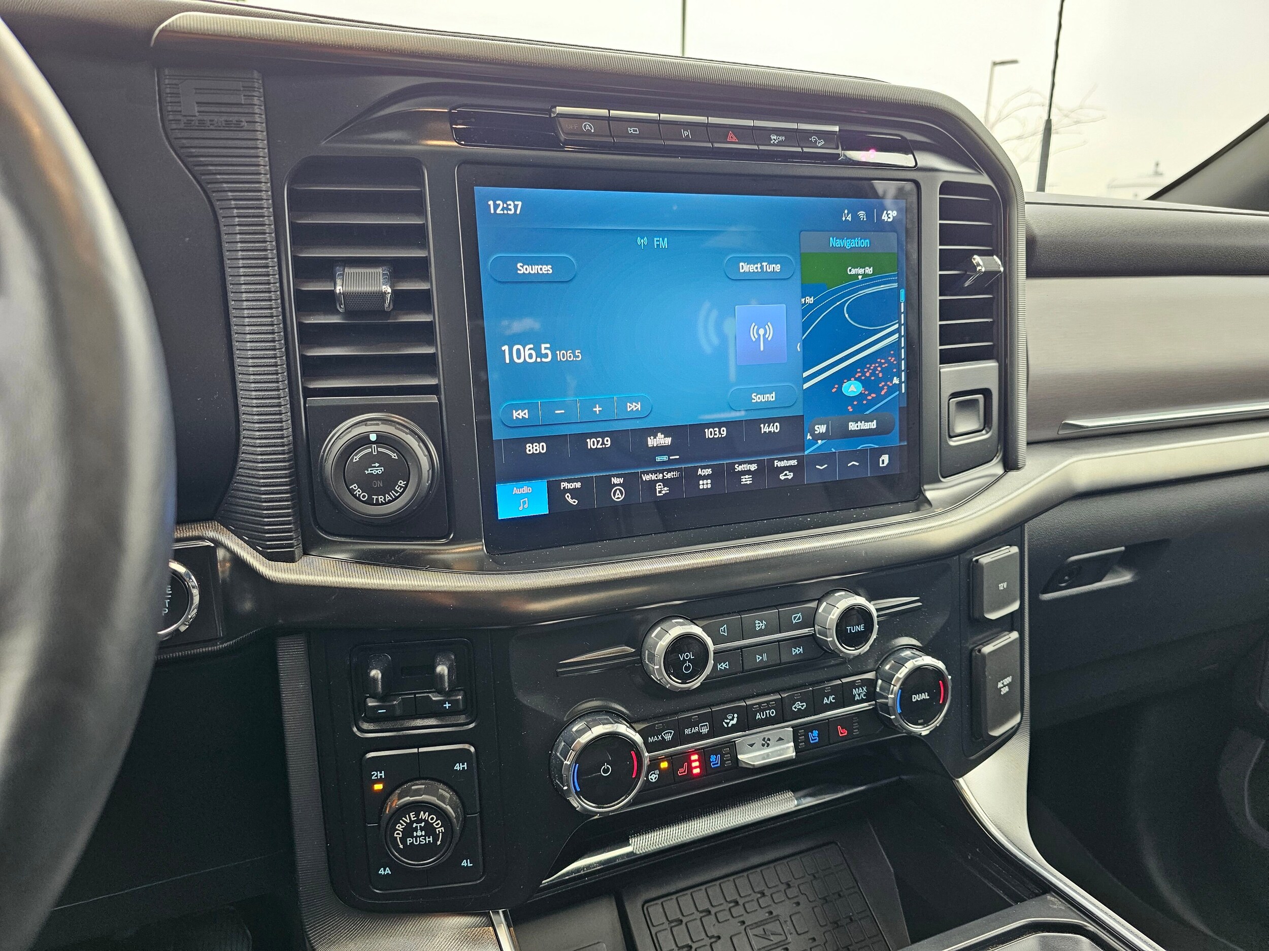 Used 2024 Star White Metallic Tri-Coat Ford Platinum image 52