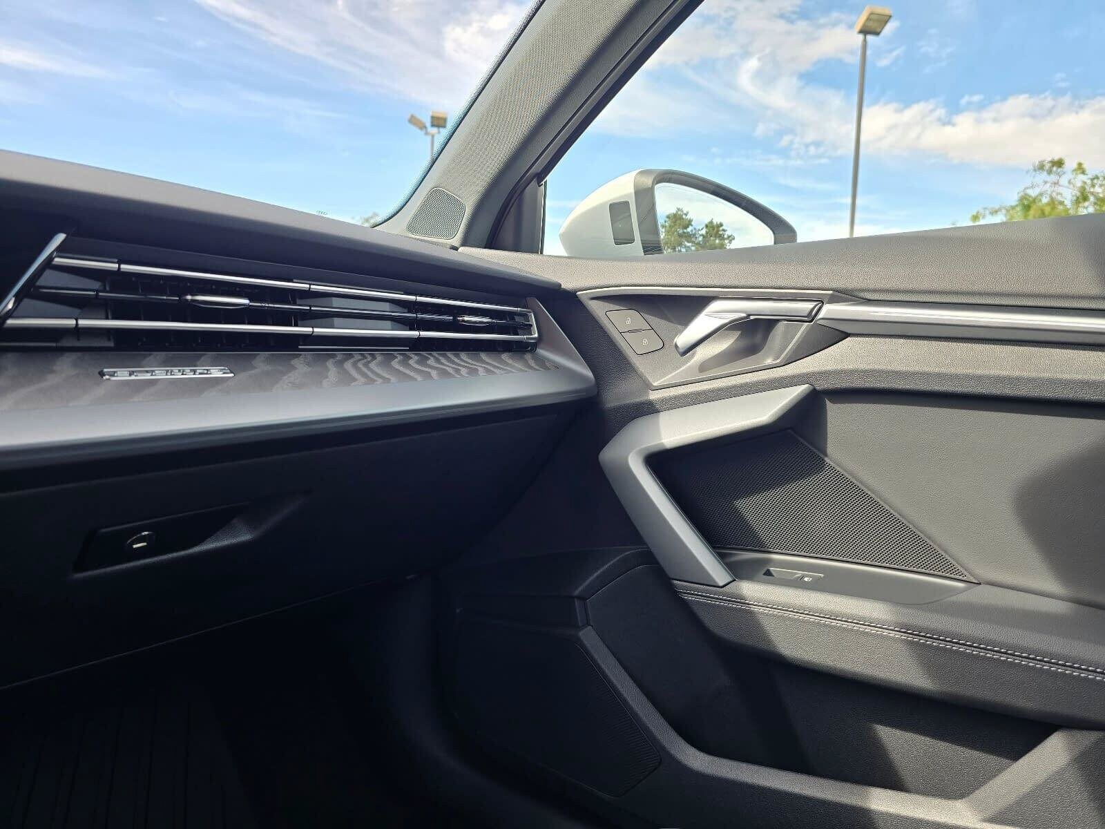 New 2026 Arkona White Audi 2.0T Premium image 25