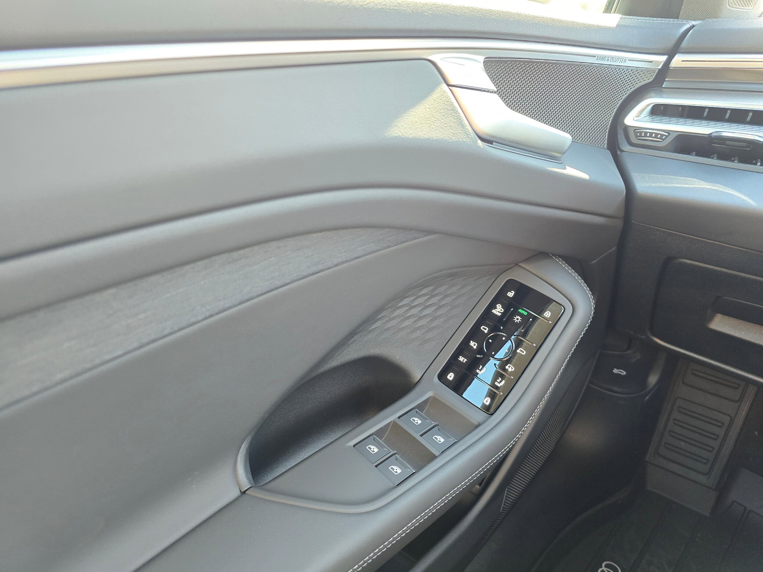 New 2026 Daytona Gray Pearl Audi Premium Plus image 61