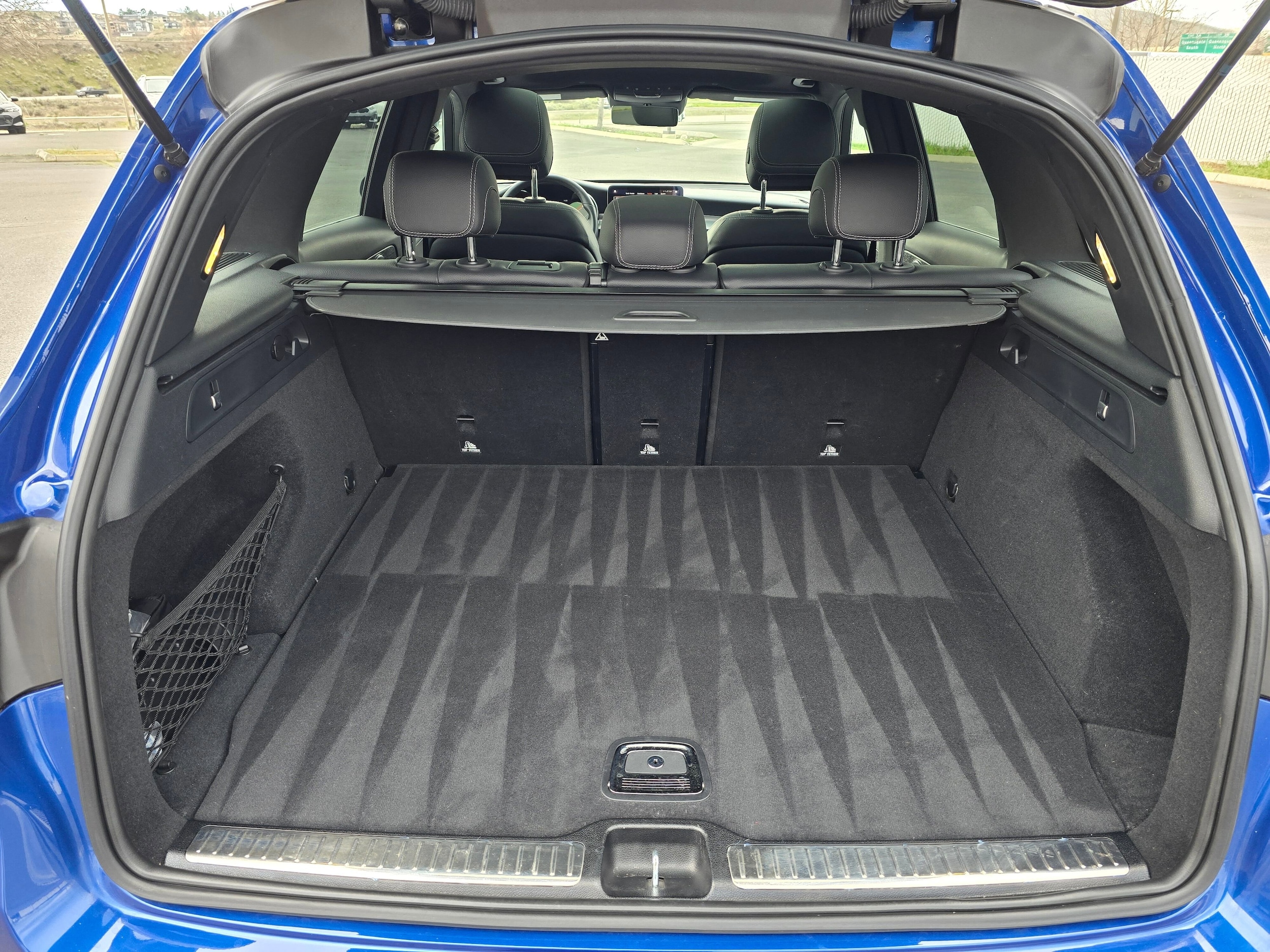 Used 2022 Starling Blue Metallic Mercedes-Benz GLC 300 image 62