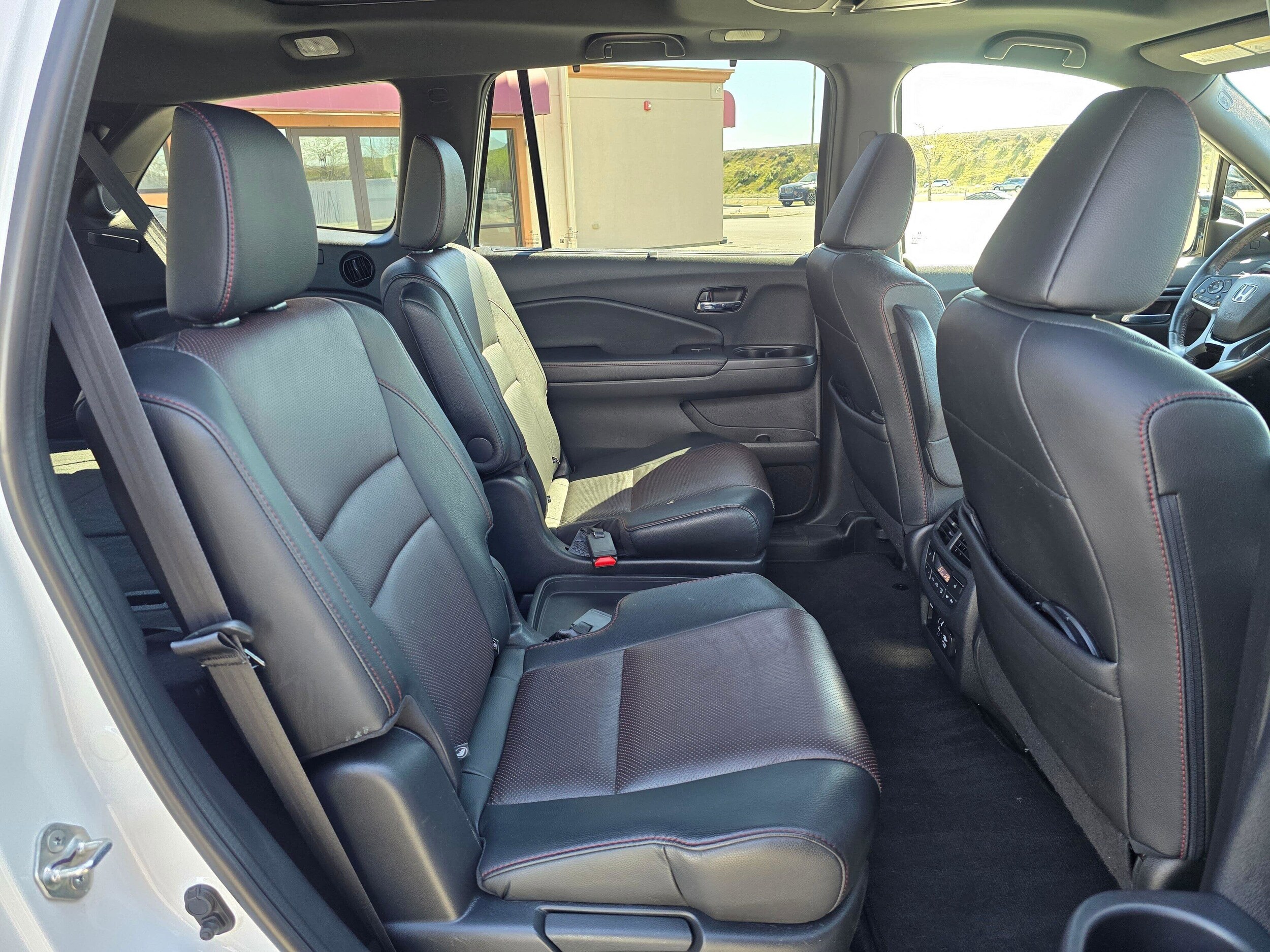 Used 2021 Platinum White Pearl Honda Black Edition image 14