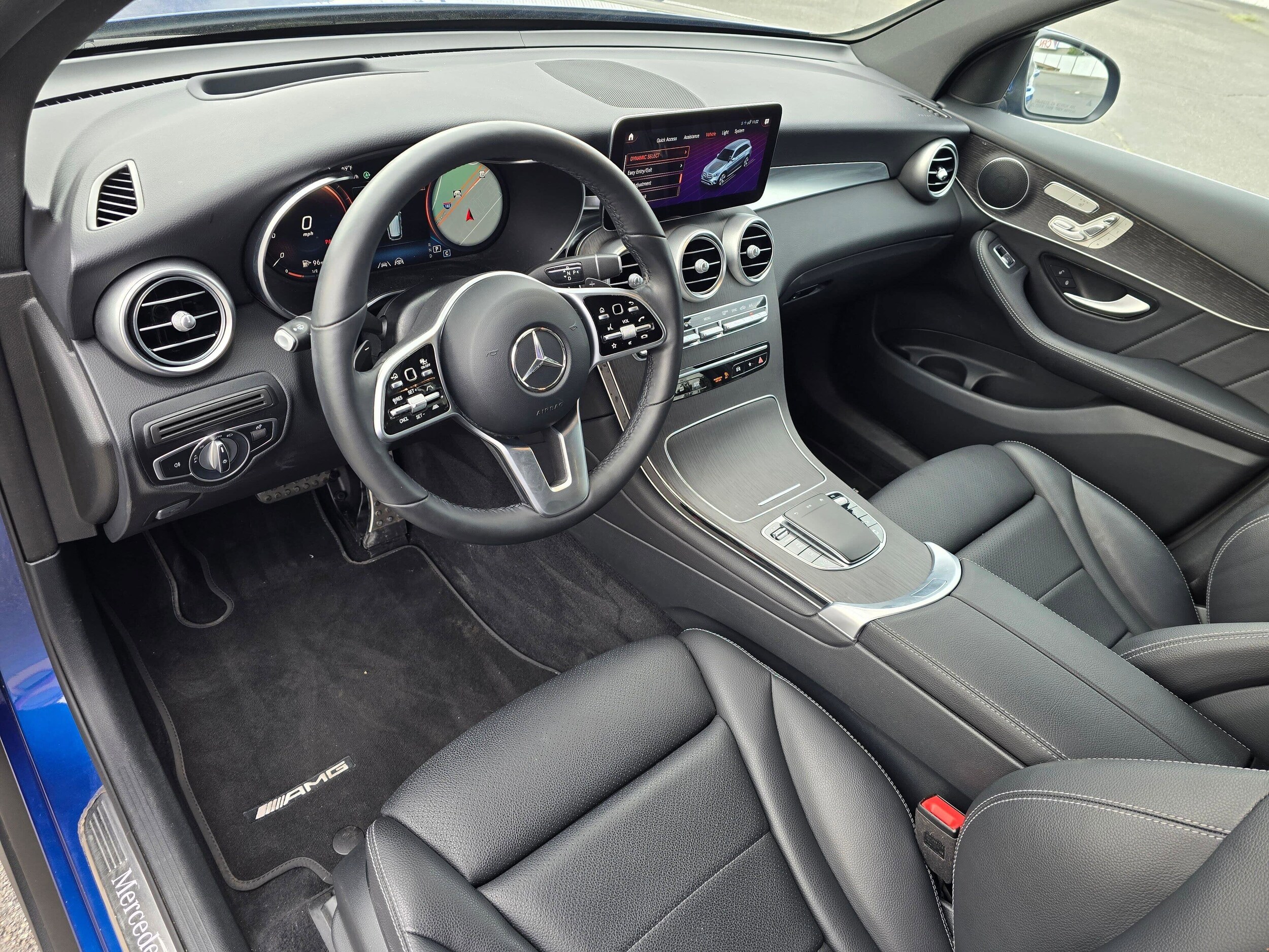 Used 2022 Starling Blue Metallic Mercedes-Benz GLC 300 image 2