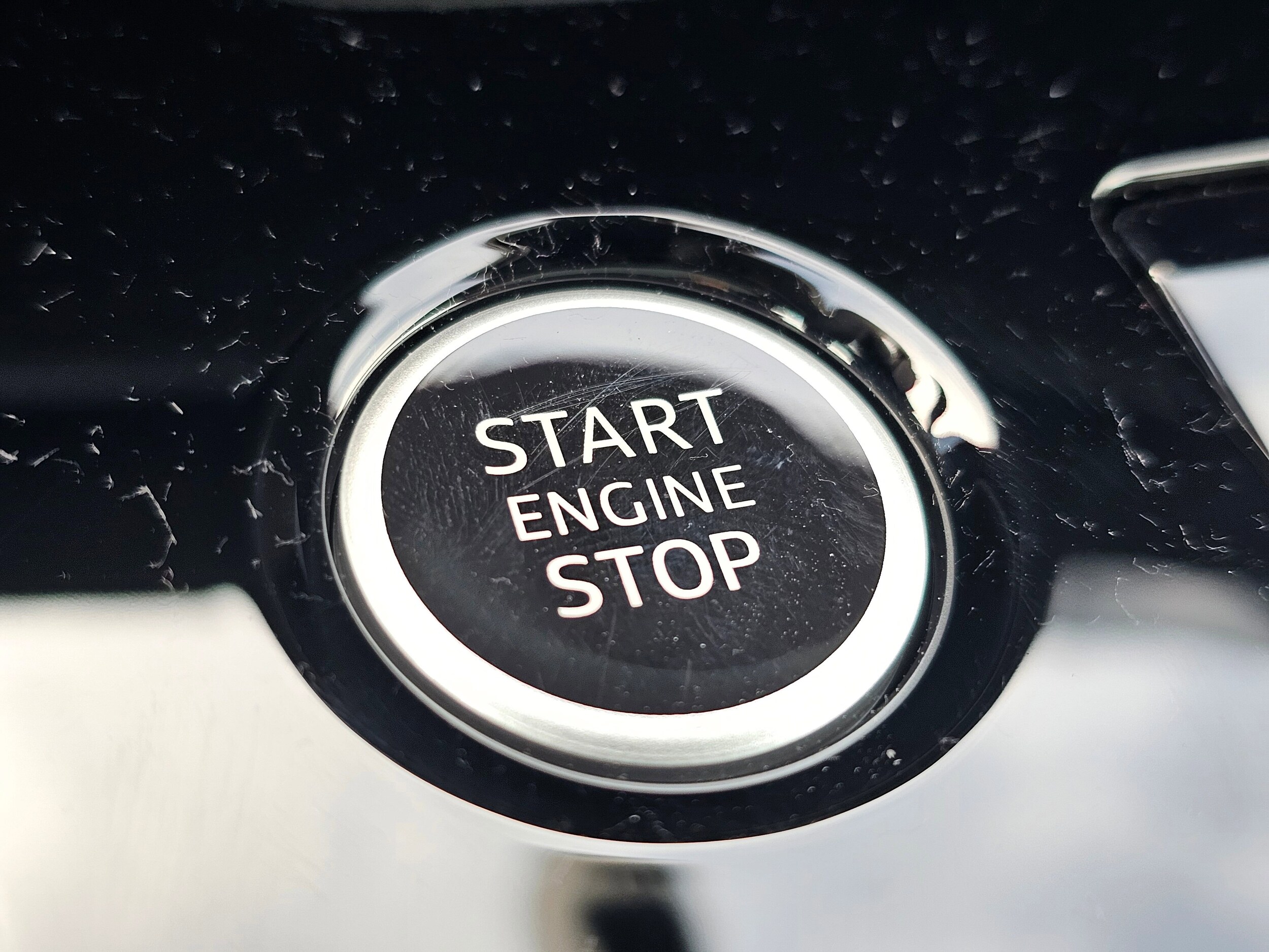 New 2025 Glacier White Audi 2.0T Premium Plus image 30